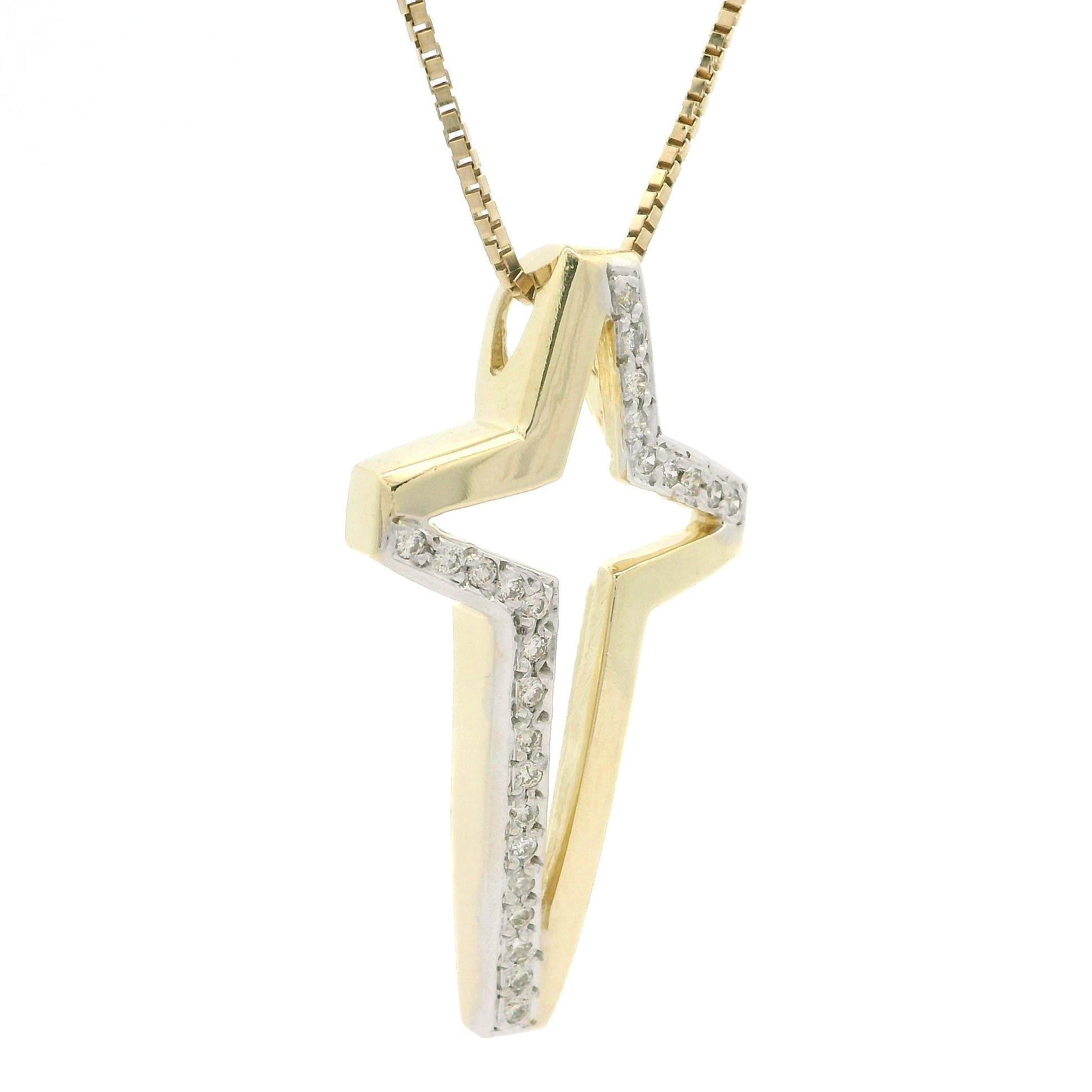 Collier en or jaune 14k avec pendentif en forme de croix ajourée en diamant 0.25ctw 20