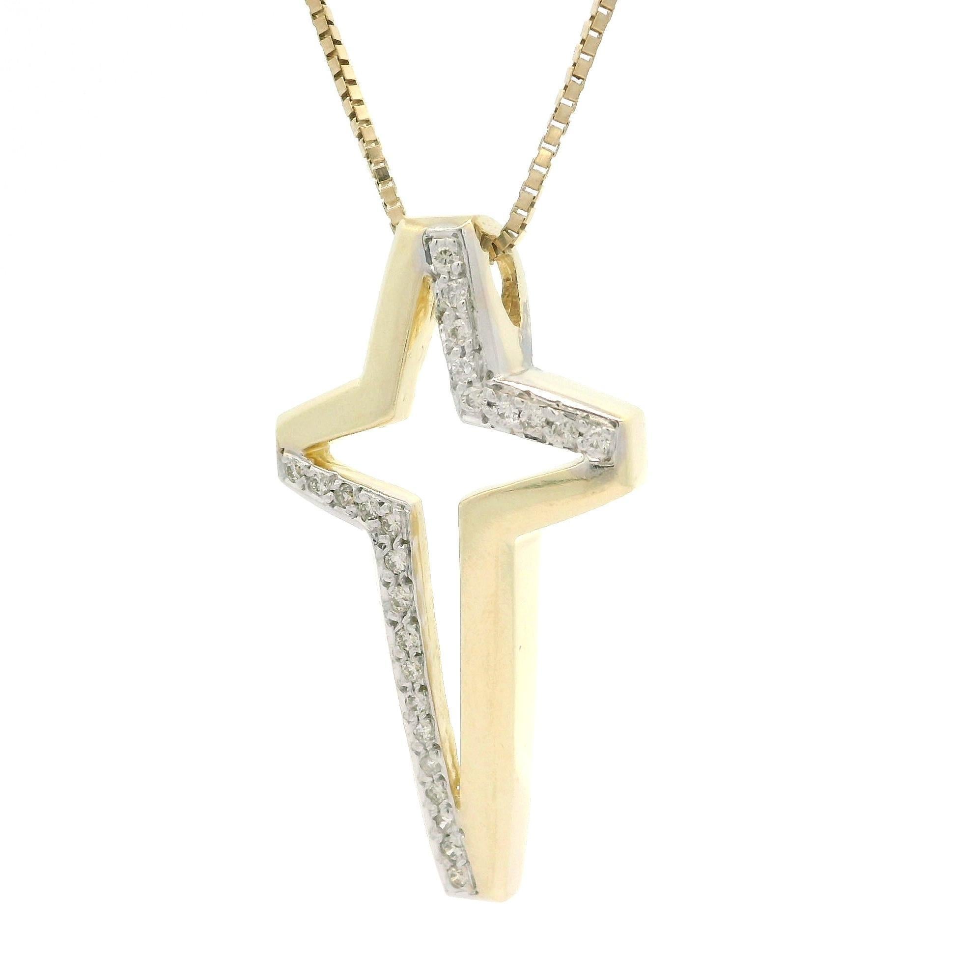 Collier en or jaune 14k avec pendentif en forme de croix ajourée en diamant 0.25ctw 20