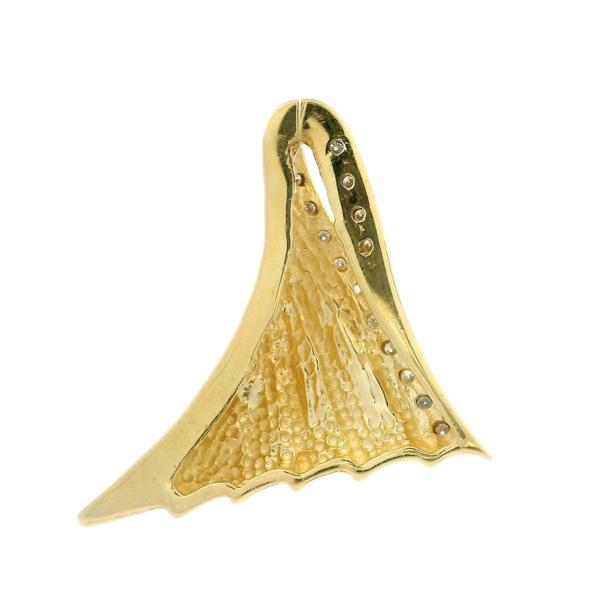 14k Gelbgold 0,25ctw Diamant poliert Flared Sail Scalloped Slide Anhänger im Zustand „Hervorragend“ im Angebot in Montclair, NJ