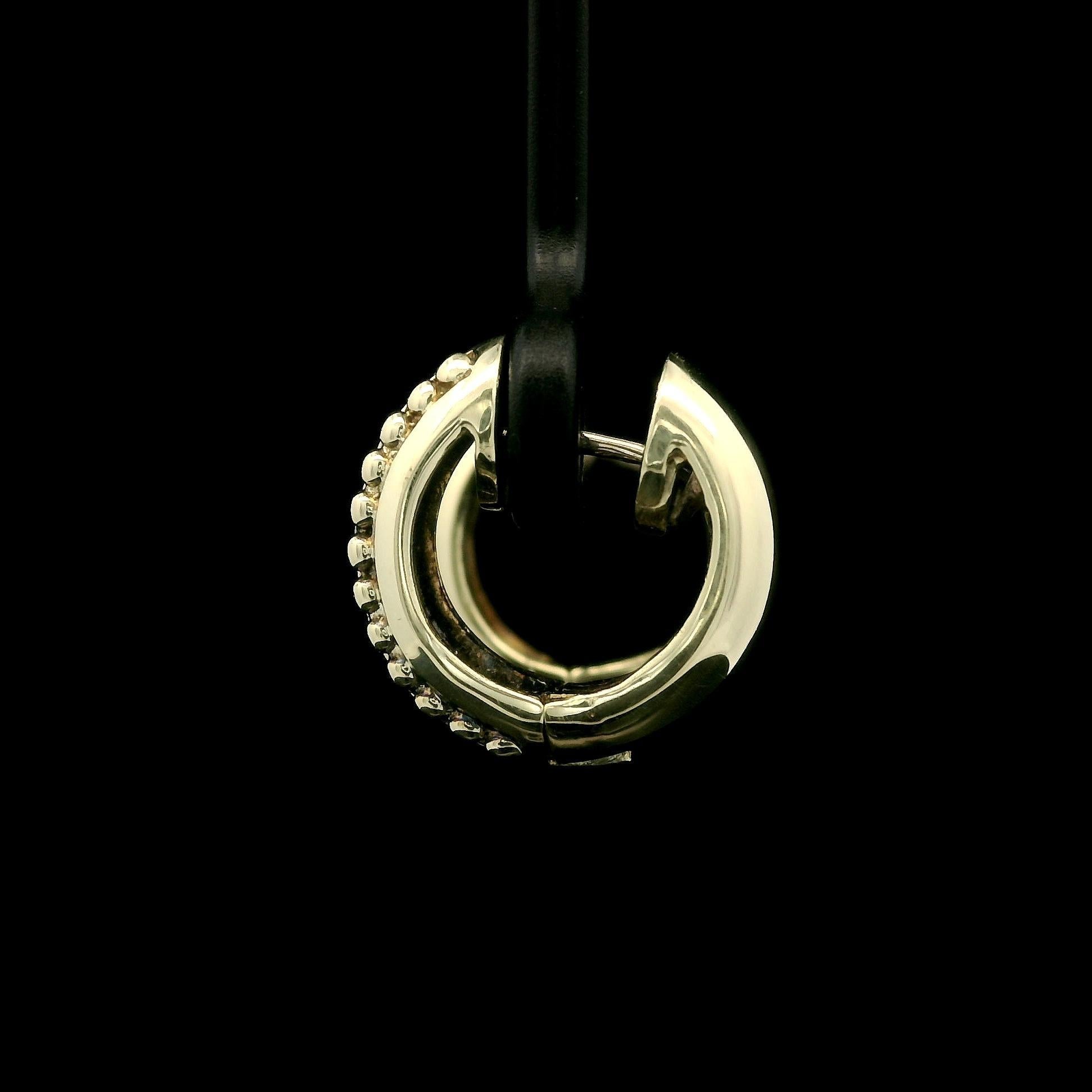 Taille brillant Boucles d'oreilles en or jaune 14k avec perles et diamants (0.30ctw) en vente