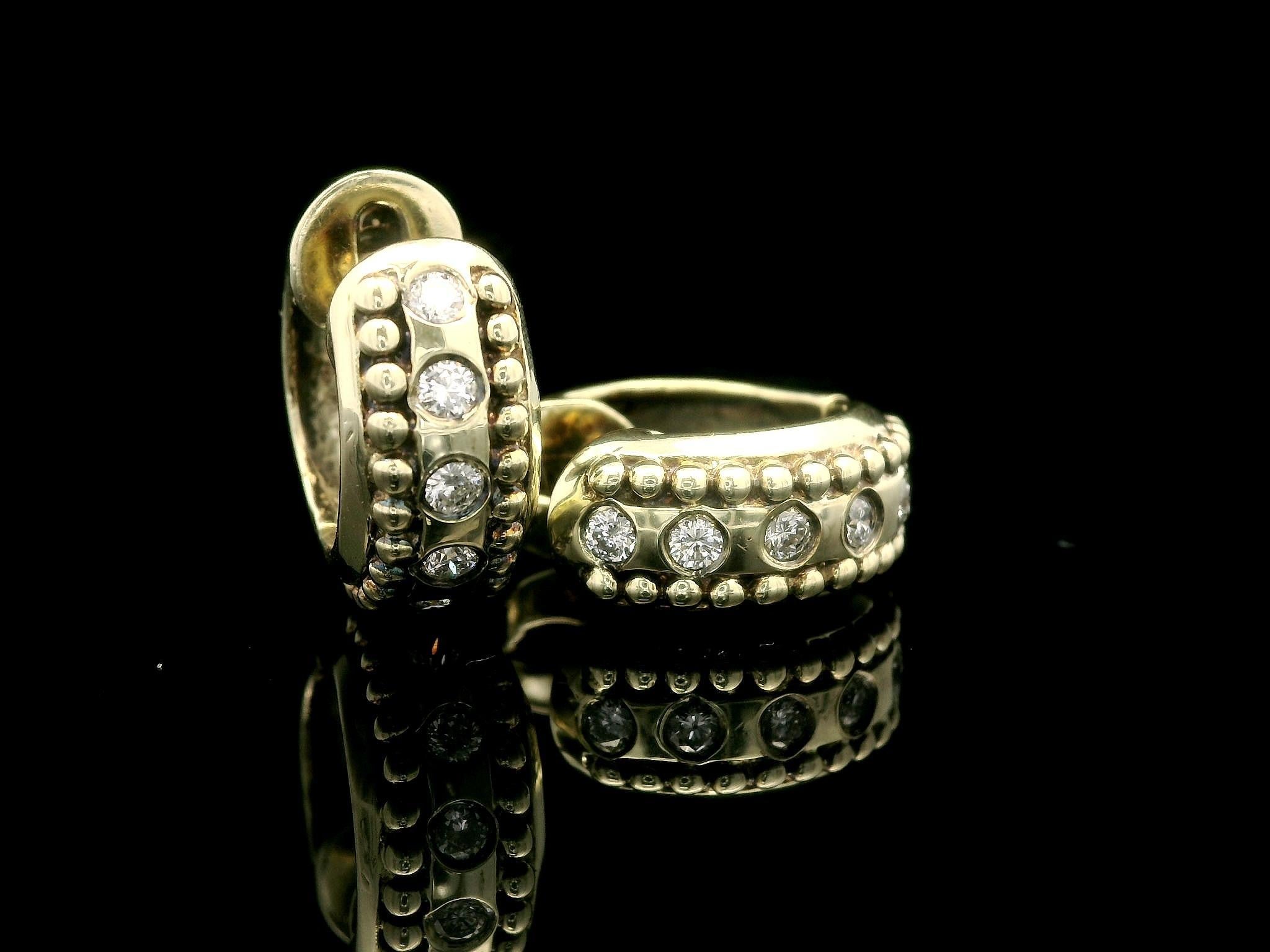 Boucles d'oreilles en or jaune 14k avec perles et diamants (0.30ctw) en vente 2