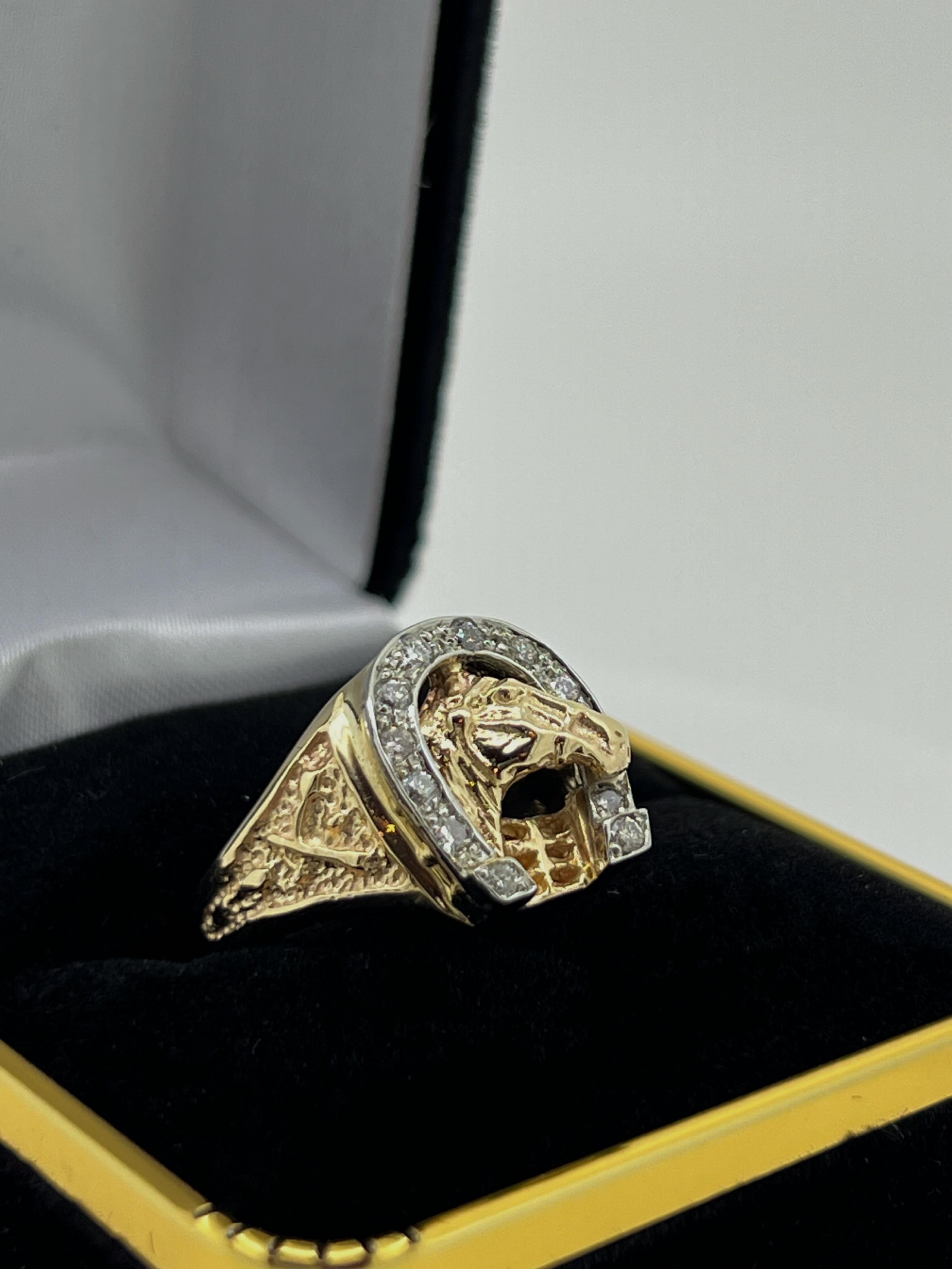 14K Yellow Gold & 0.32ct Diamond HorseShoe & Horse Signet Mens' / Unisex Ring In Excellent Condition For Sale In MELBOURNE, AU