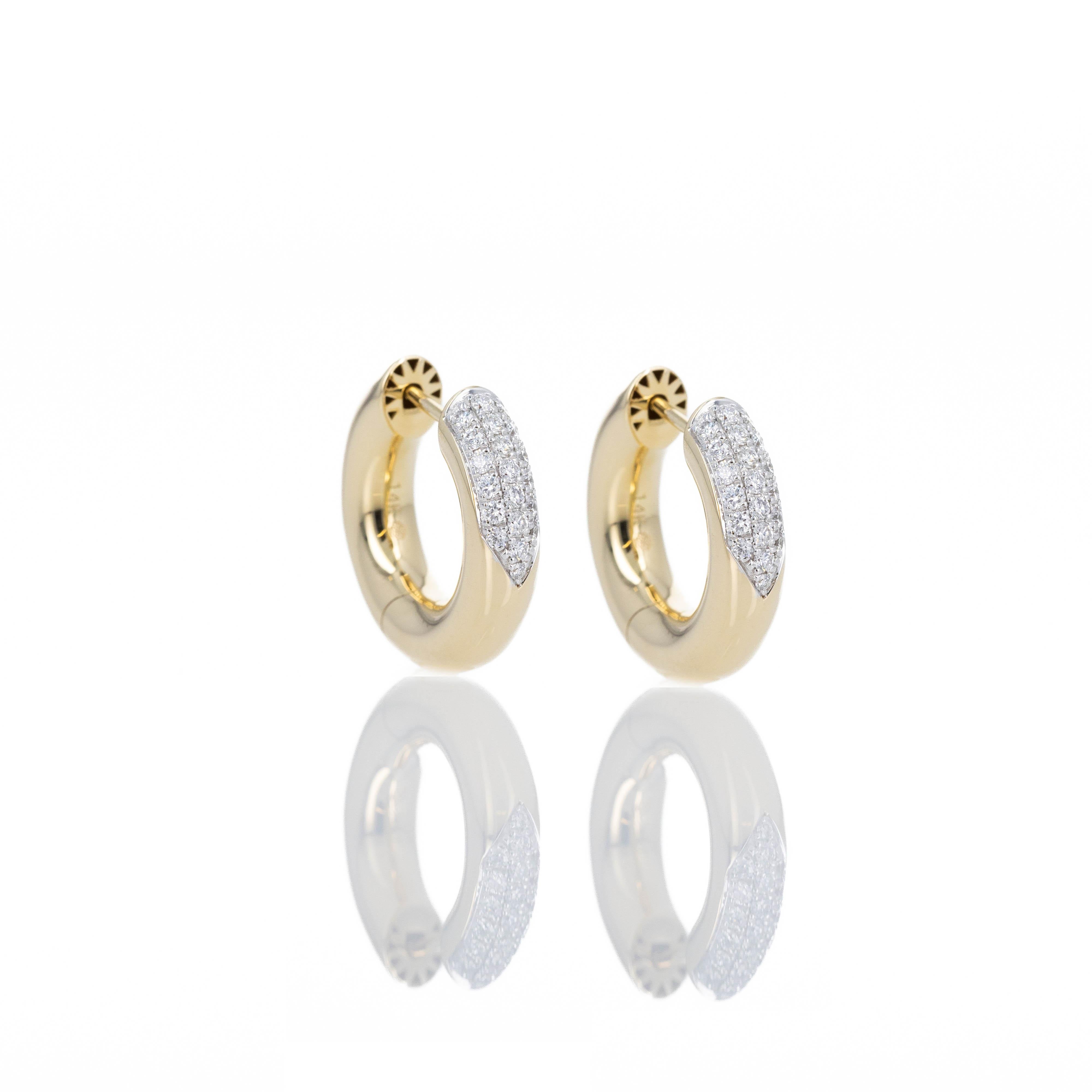 Créoles en or jaune 14 carats avec diamants de 0,40 carat en vente 1