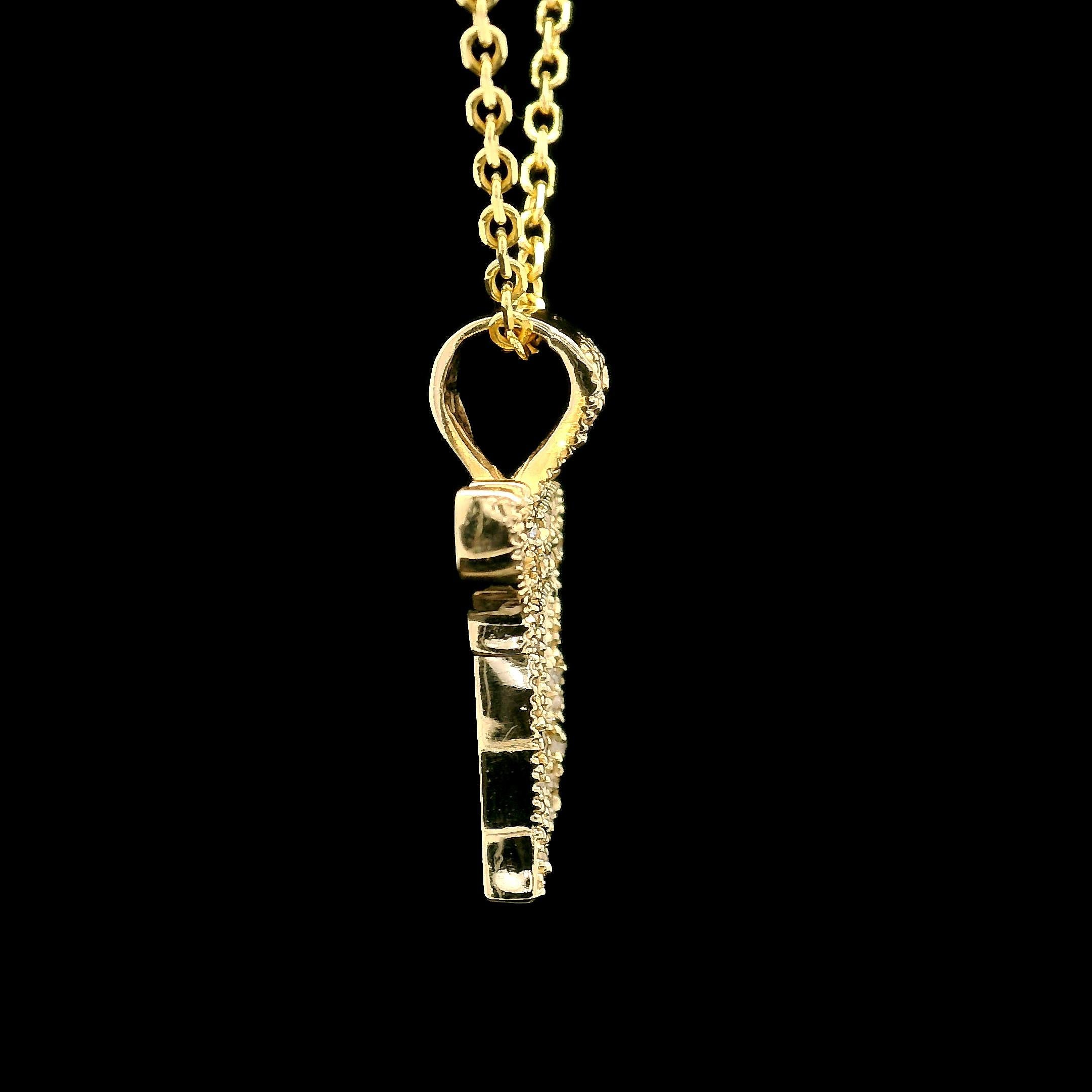 Round Cut 14k Yellow Gold 0.50ctw Diamond Chai Pendant w/ Cable Link Chain Necklace For Sale