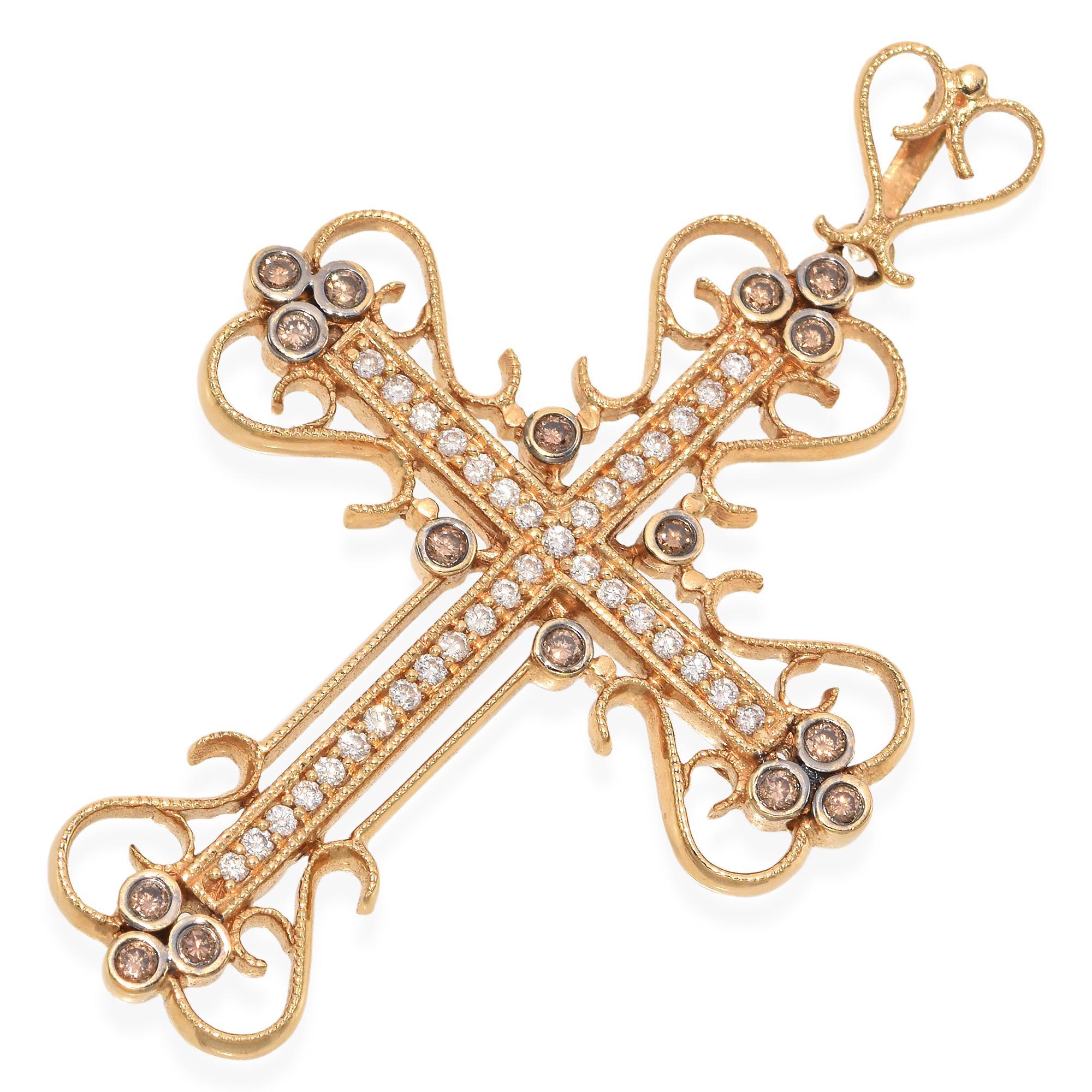 Pendentif croix en or jaune 14K 0,59 TCW Champagne et diamant blanc Bon état - En vente à New York, NY