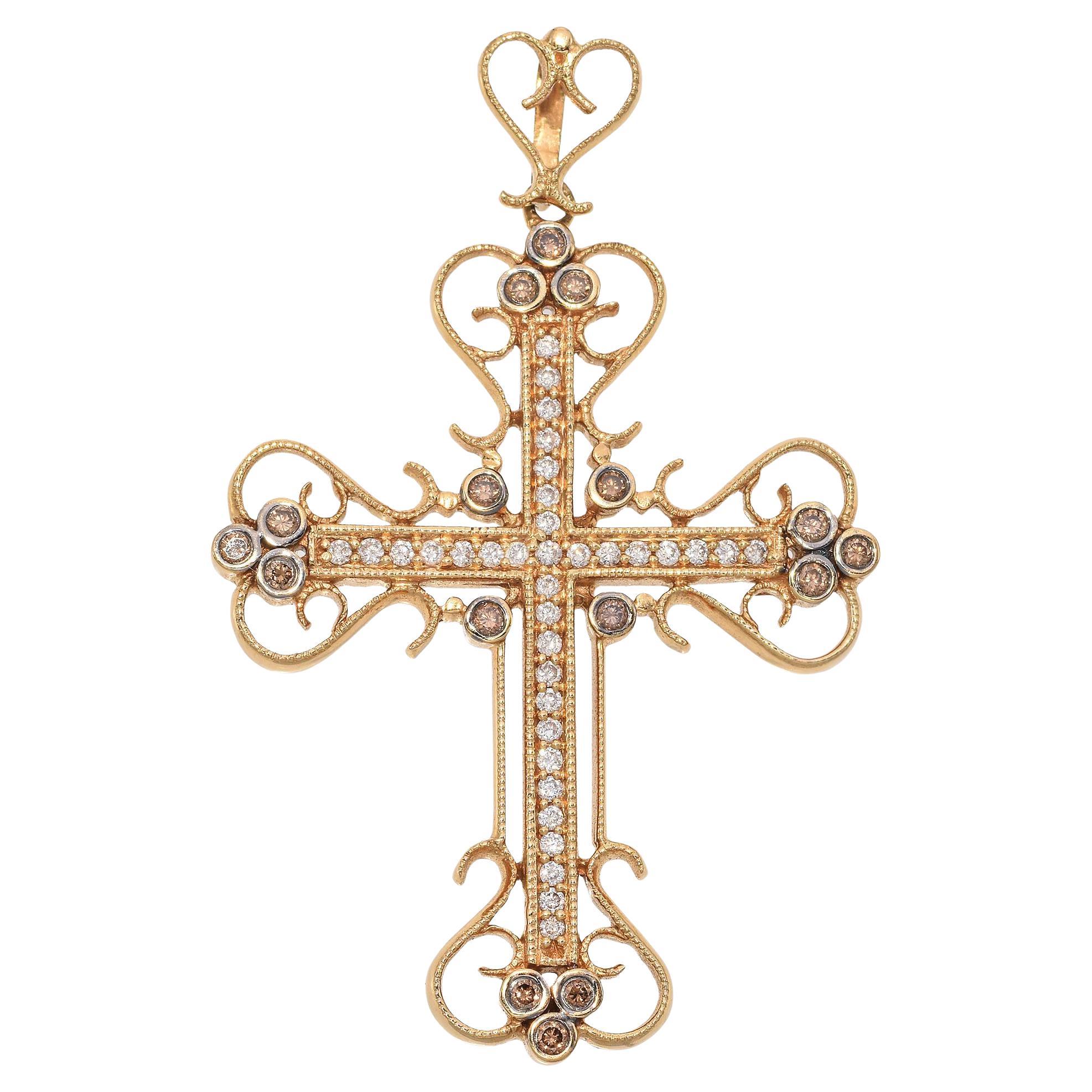 Pendentif croix en or jaune 14K 0,59 TCW Champagne et diamant blanc