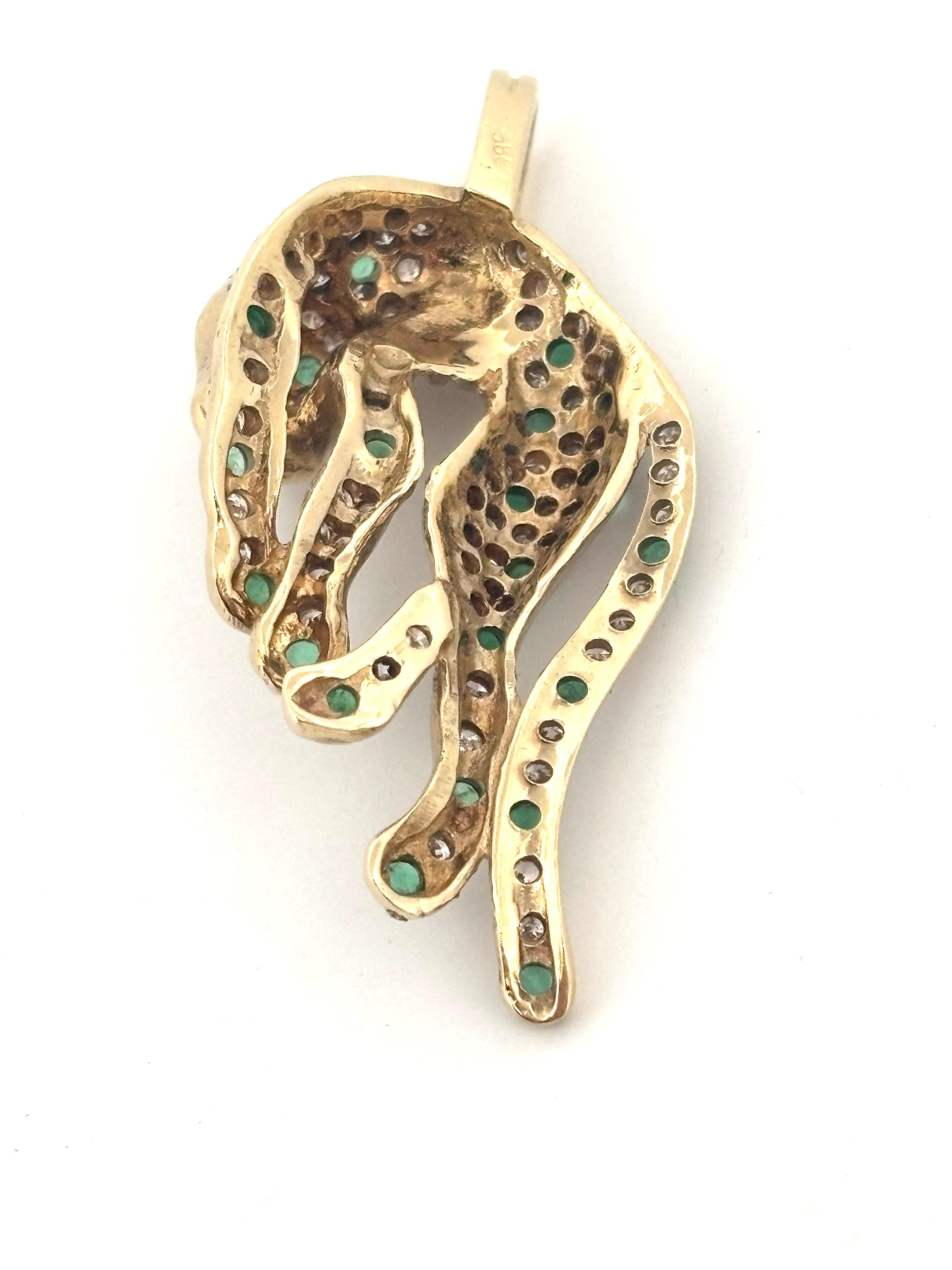 Pendentif en or jaune 14k 0.61CTW Diamond Emerald Ruby Design Cheetah Necklace en vente 1