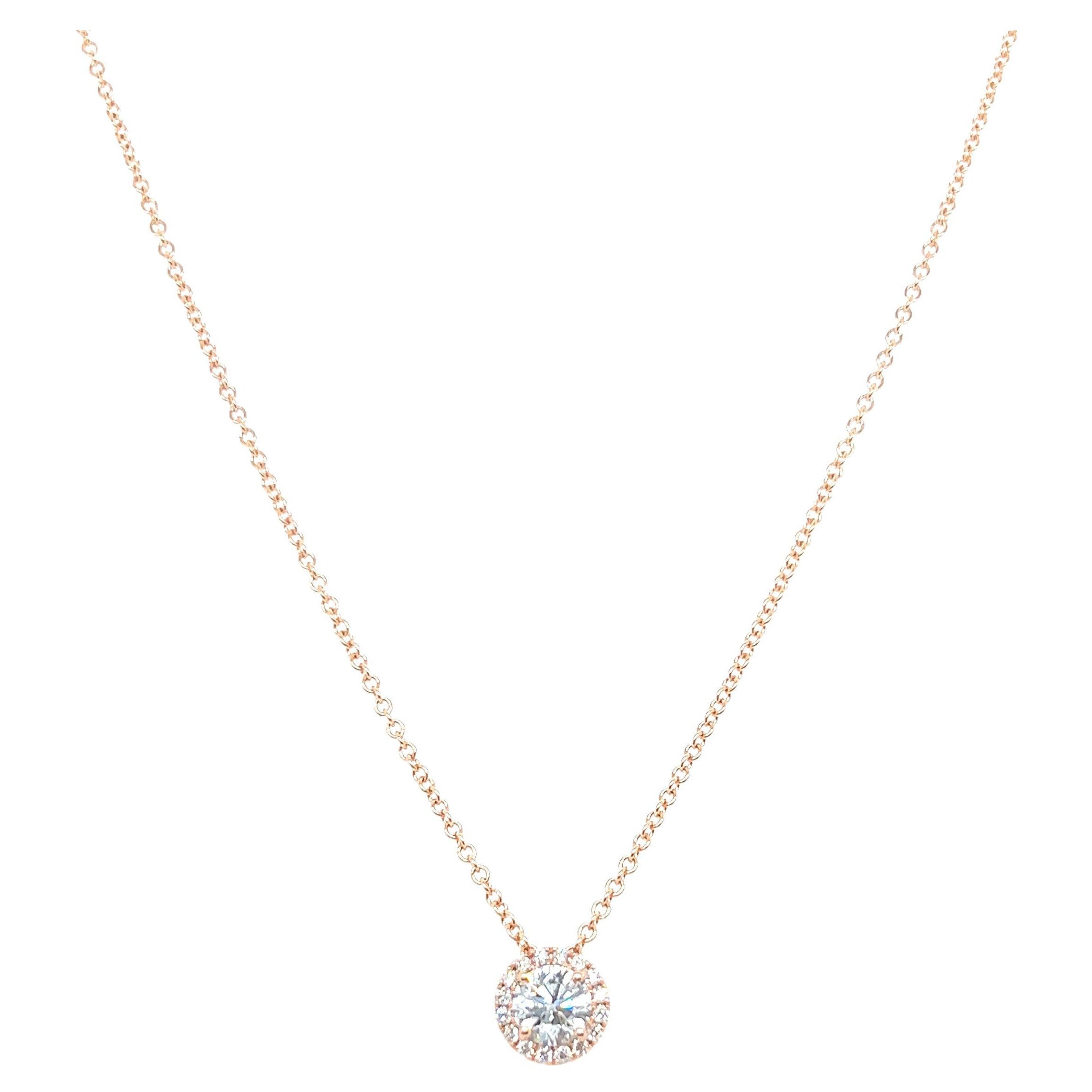 Collana con ciondolo solitario in oro giallo 14k con diamante taglio rotondo da 0,65 carati