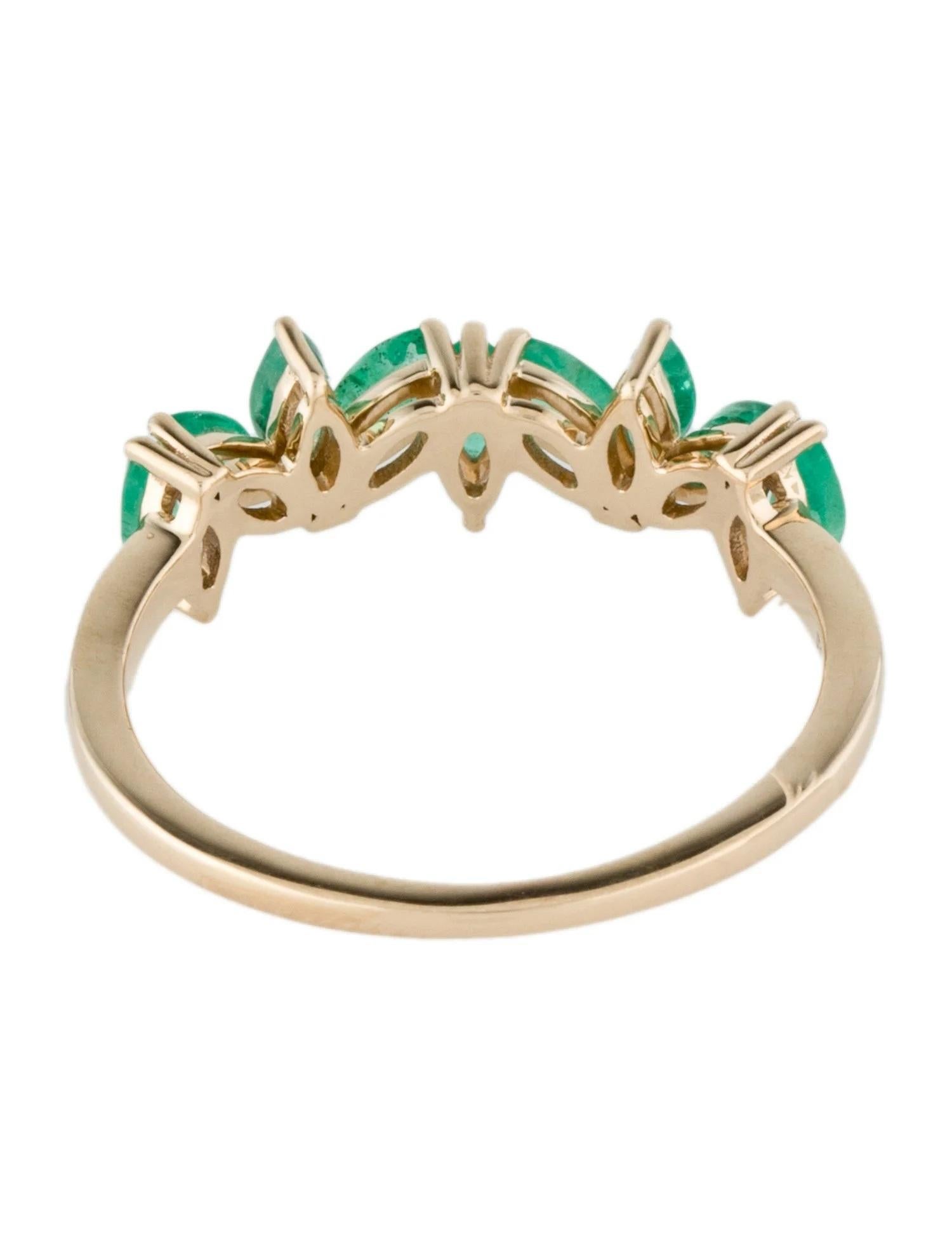 14K Gelbgold 0,65 Karat Marquise Facettierter Smaragd-Cocktailring, Größe 7 (Marquiseschliff) im Angebot