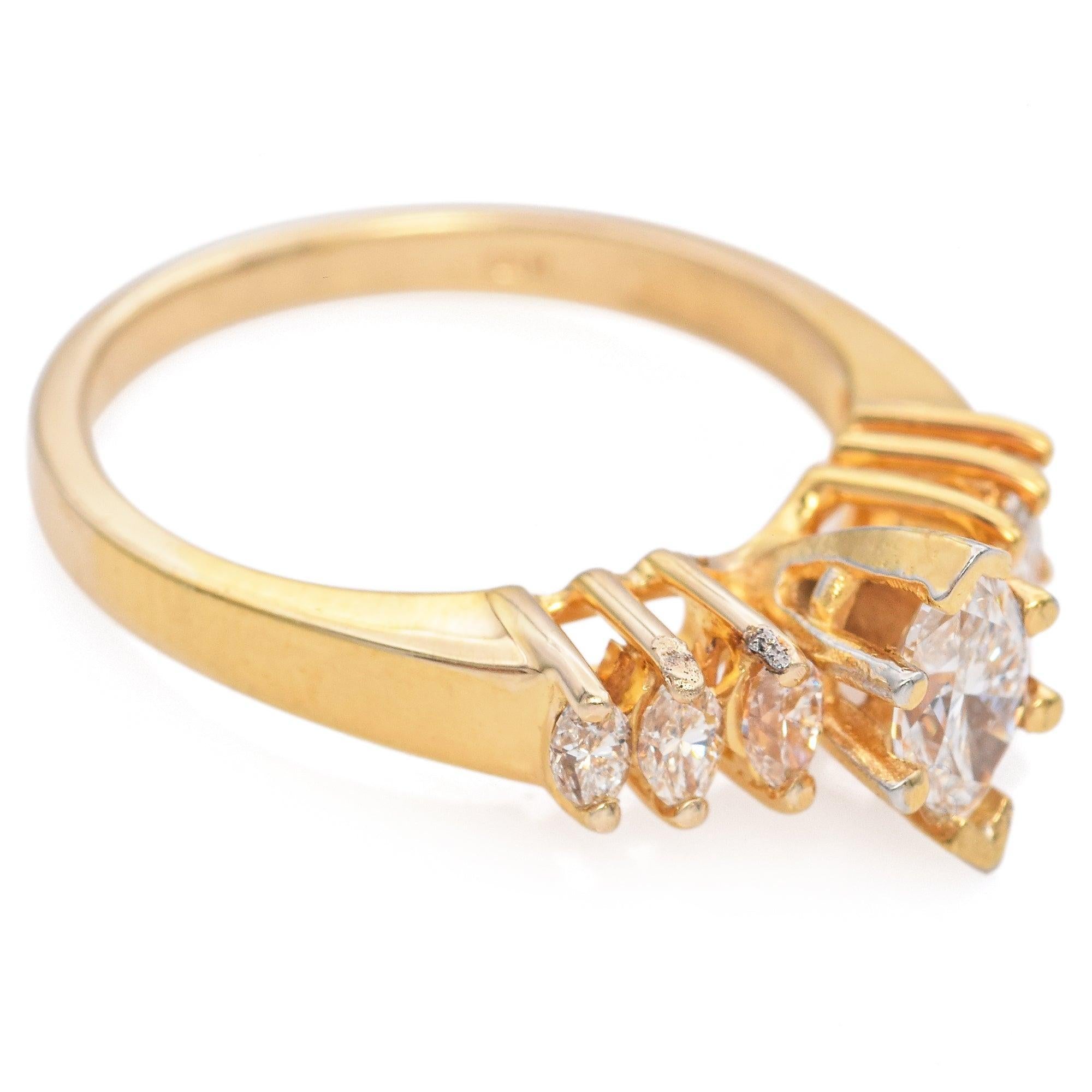 Anello di fidanzamento con diamante marquise in oro giallo 14k da 0,66tcw in vendita 1