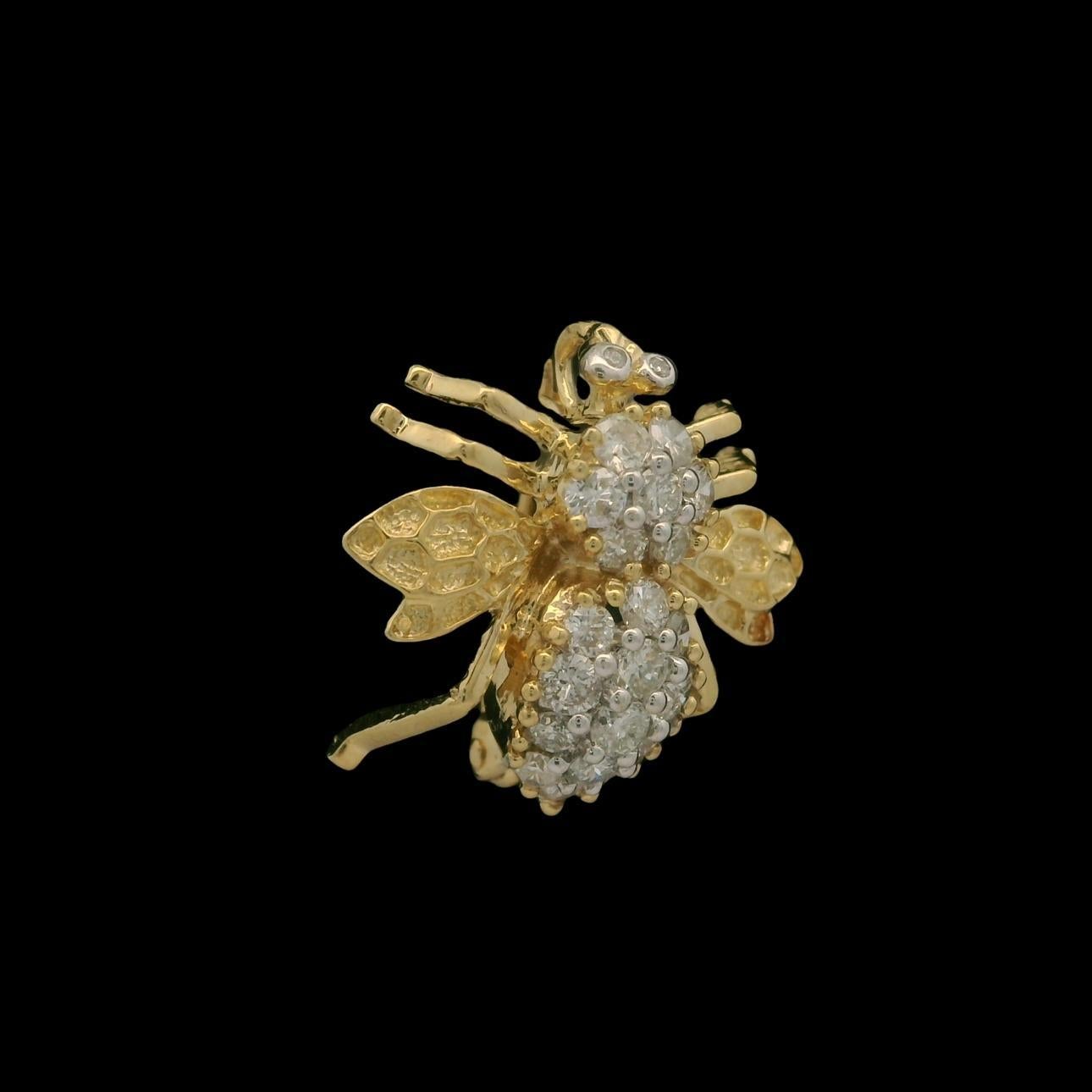 Brilliant Cut 14k Yellow Gold 0.75ctw Diamond Detailed Bee Fly Insect Pin Brooch Pendant For Sale