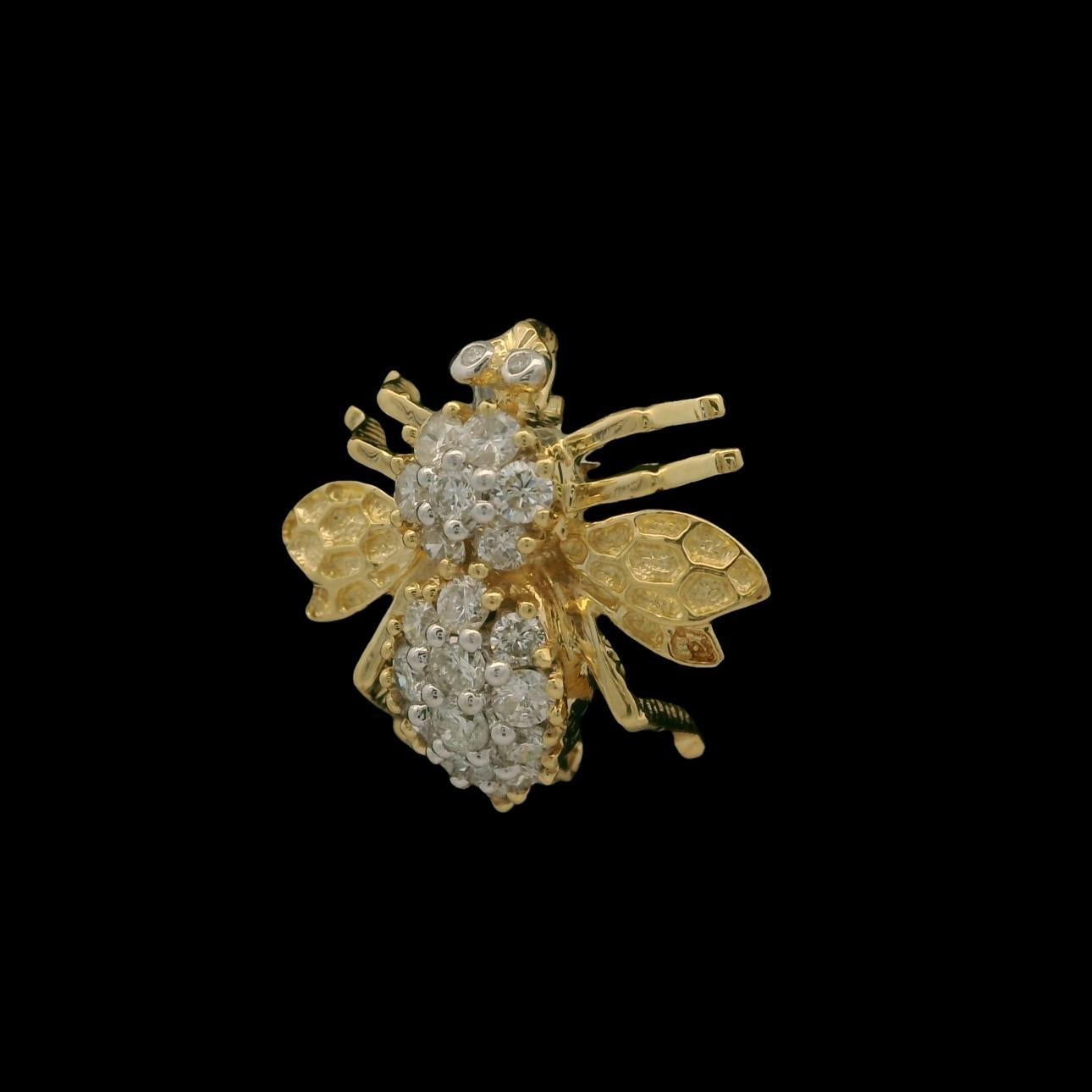 14k Yellow Gold 0.75ctw Diamond Detailed Bee Fly Insect Pin Brooch Pendant In Excellent Condition For Sale In Montclair, NJ