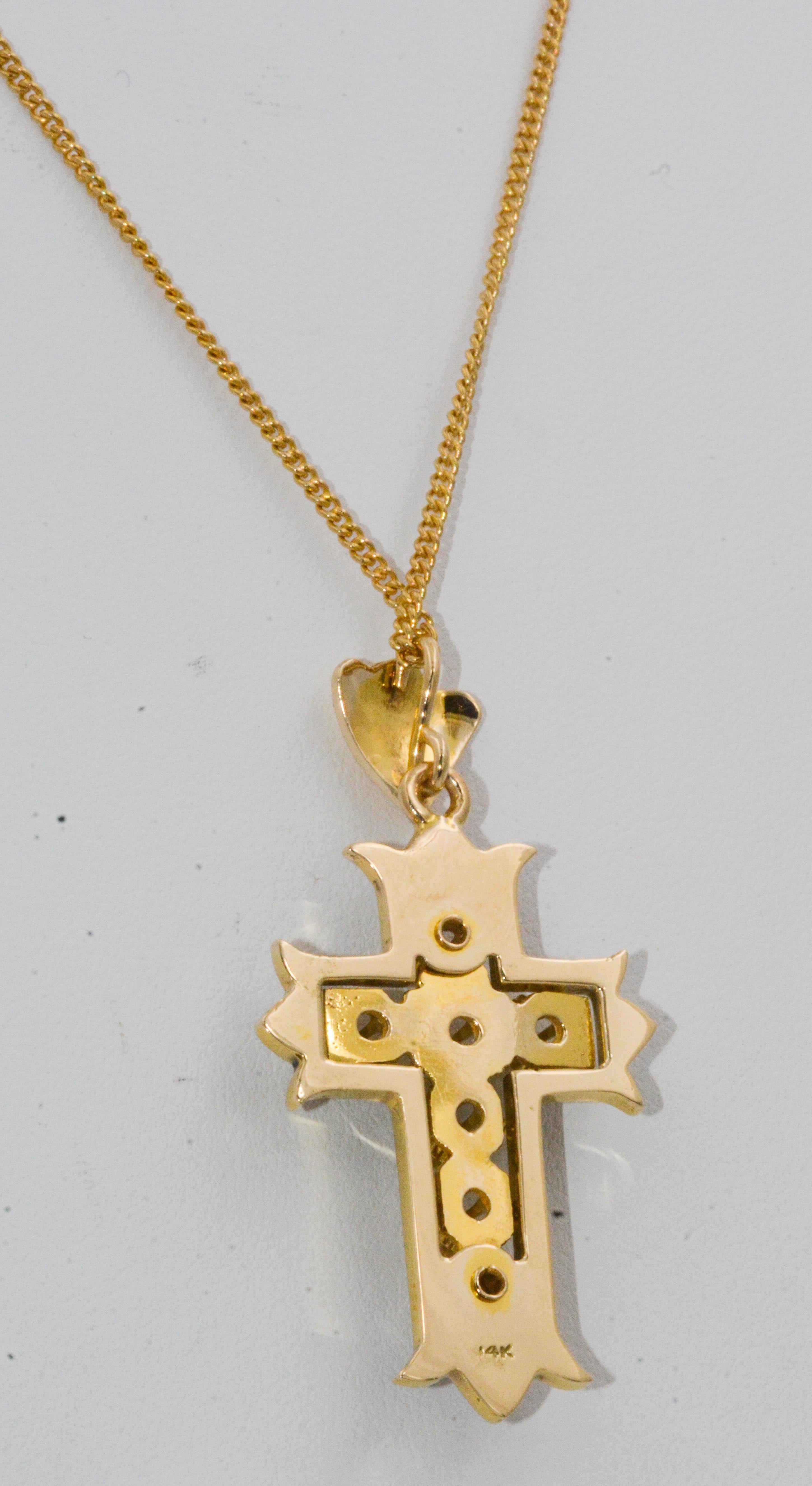 14K Yellow Gold 0.80 Carat Diamond Victorian Cross Pendant In Excellent Condition In Dallas, TX