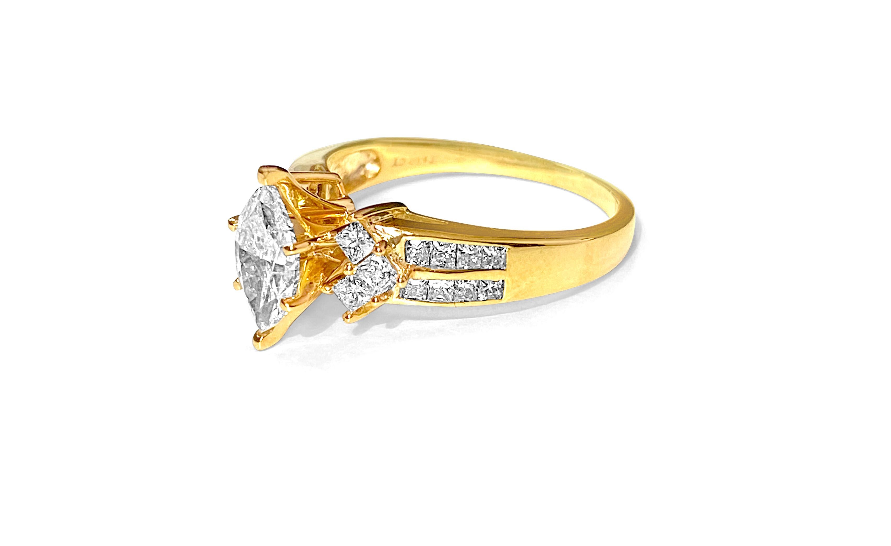 Women's 14K Yellow gold. 0.80CT Marquise Cut Diamond Ring For Sale