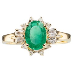 14k Yellow Gold 0.90tcw Emerald and Diamond Ring
