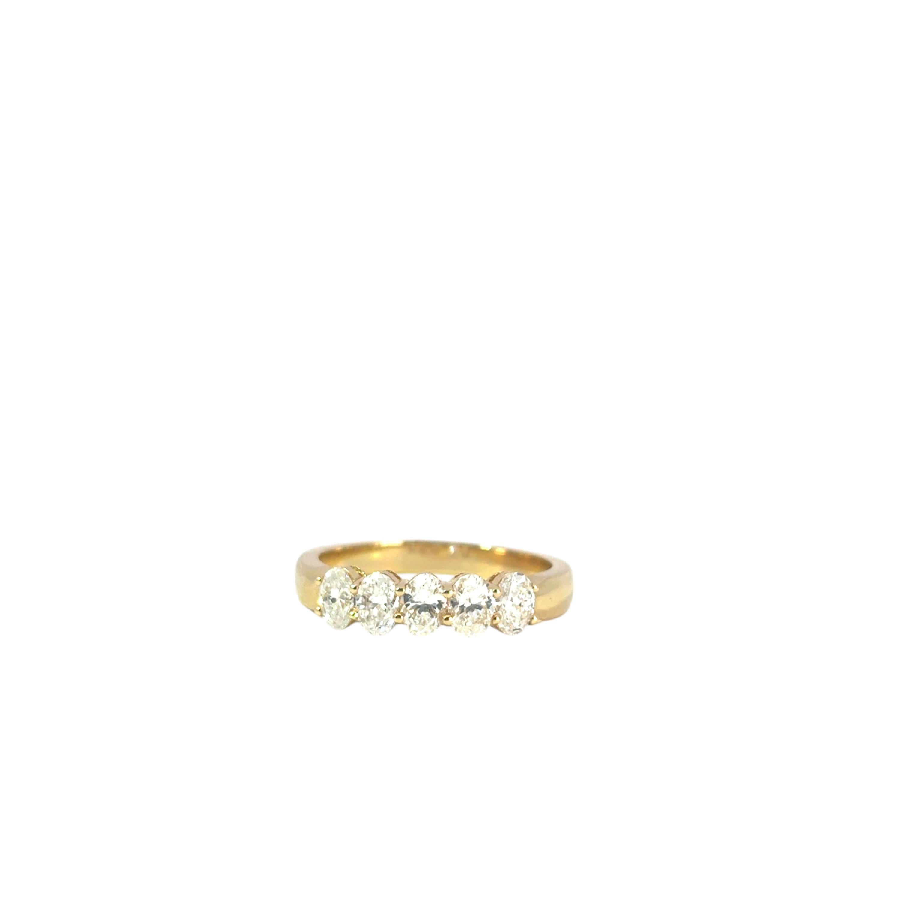 14k Yellow Gold 0.92ctw Oval Cut Five Stone Band For Sale 5