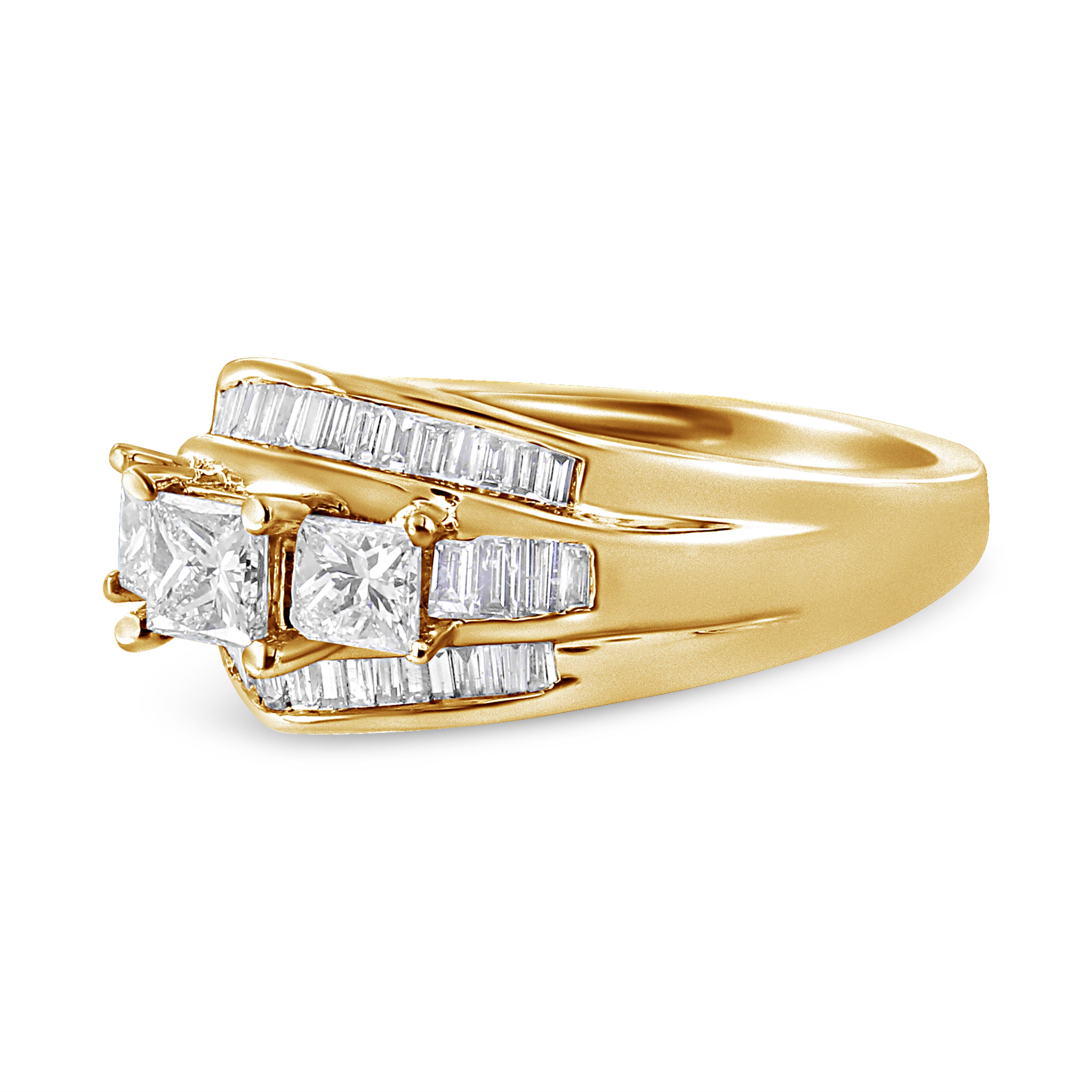 Contemporary 14K Yellow Gold 1 1/2 Carat Princess and Baguette-Cut Diamond 3-Stone Ring For Sale