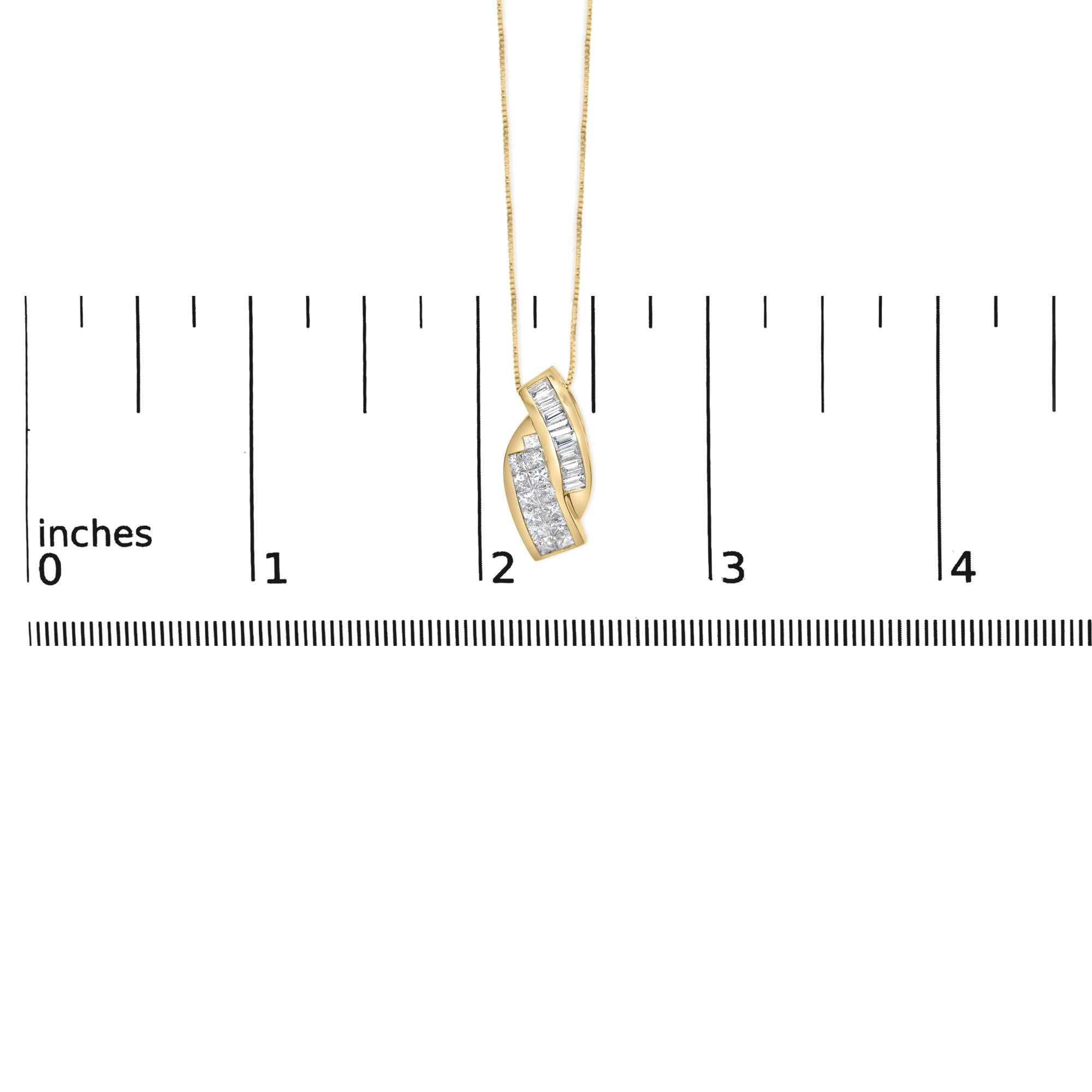 Pendentif en or jaune 14k 1 1/3 Cttw Diamond Double Curved - NO CHAIN INCLUDED Neuf - En vente à New York, NY