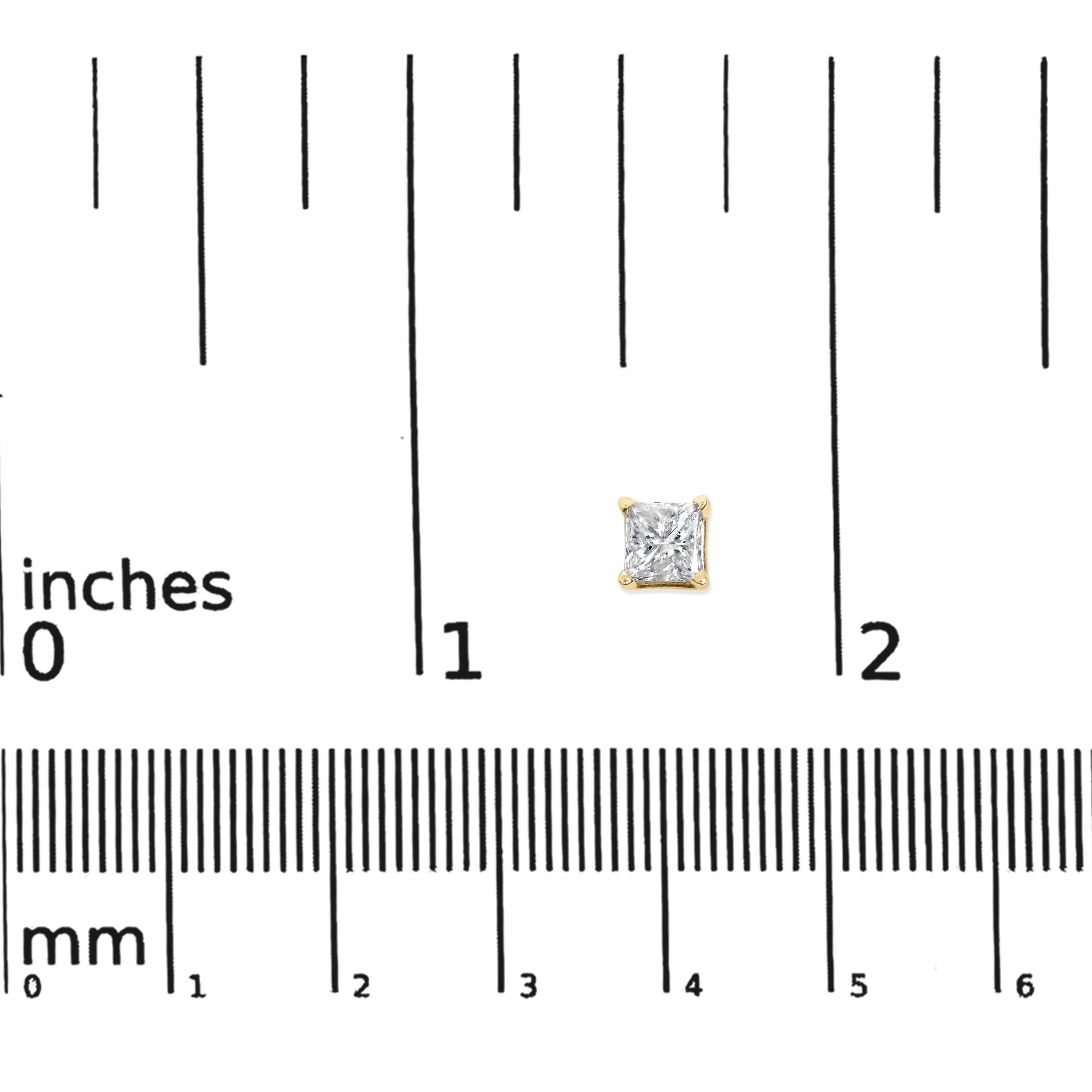 14K Yellow Gold 1/2 Cttw Princess Cut Diamond Solitaire Stud Earrings In New Condition For Sale In New York, NY