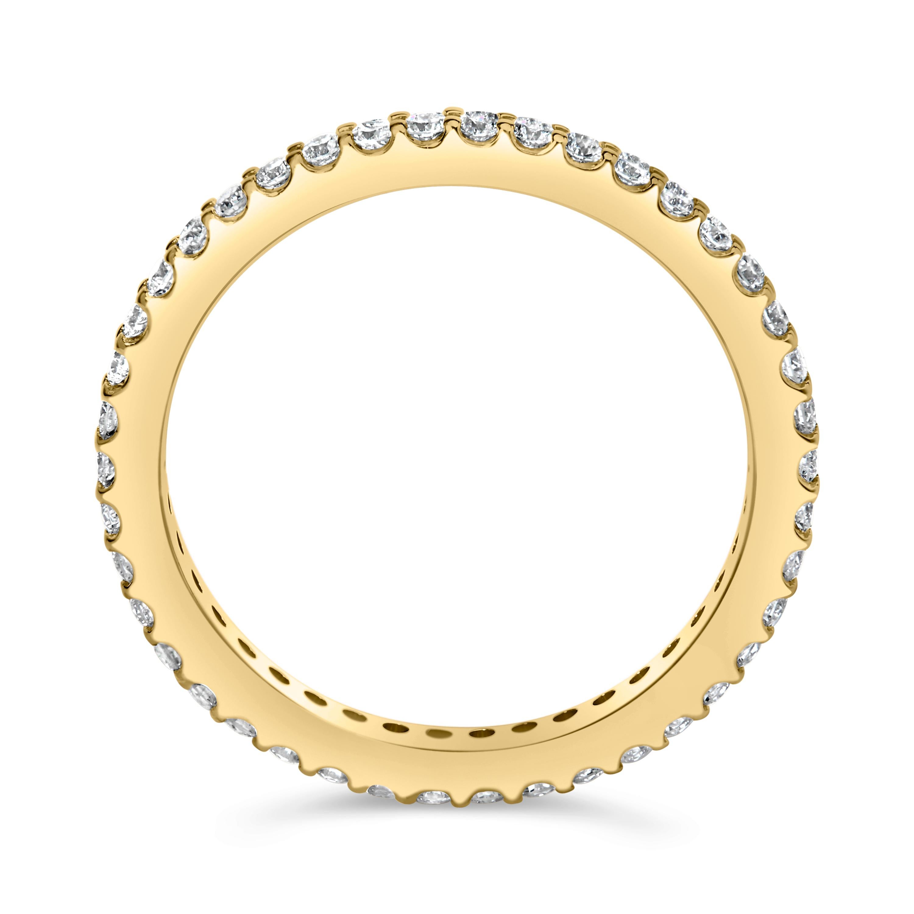 Bague d'éternité en or jaune 14 carats 1/2 carattw, sertie de griffes partagées et de diamants ronds 4