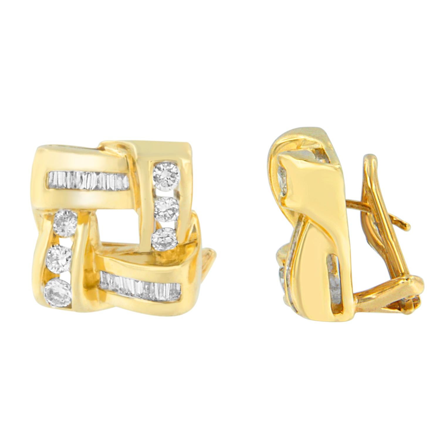 Moderne Boucles d'oreilles en or jaune 14 carats avec diamants taille ronde et baguette de 1 3/4 carat