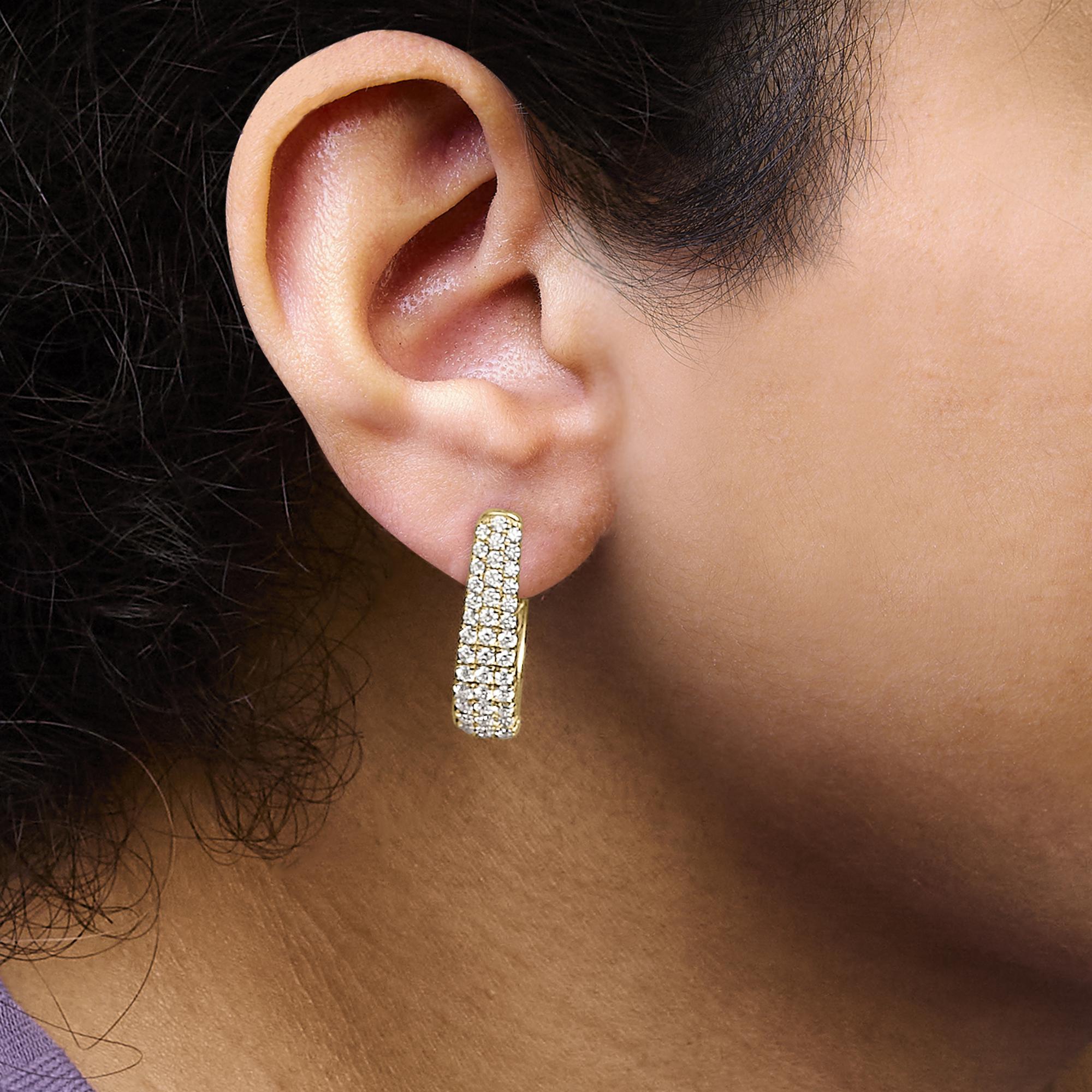 14K Yellow Gold 1 3/4 Cttw Pave Set Natural Diamond Tapered Hoop Earrings In New Condition In New York, NY