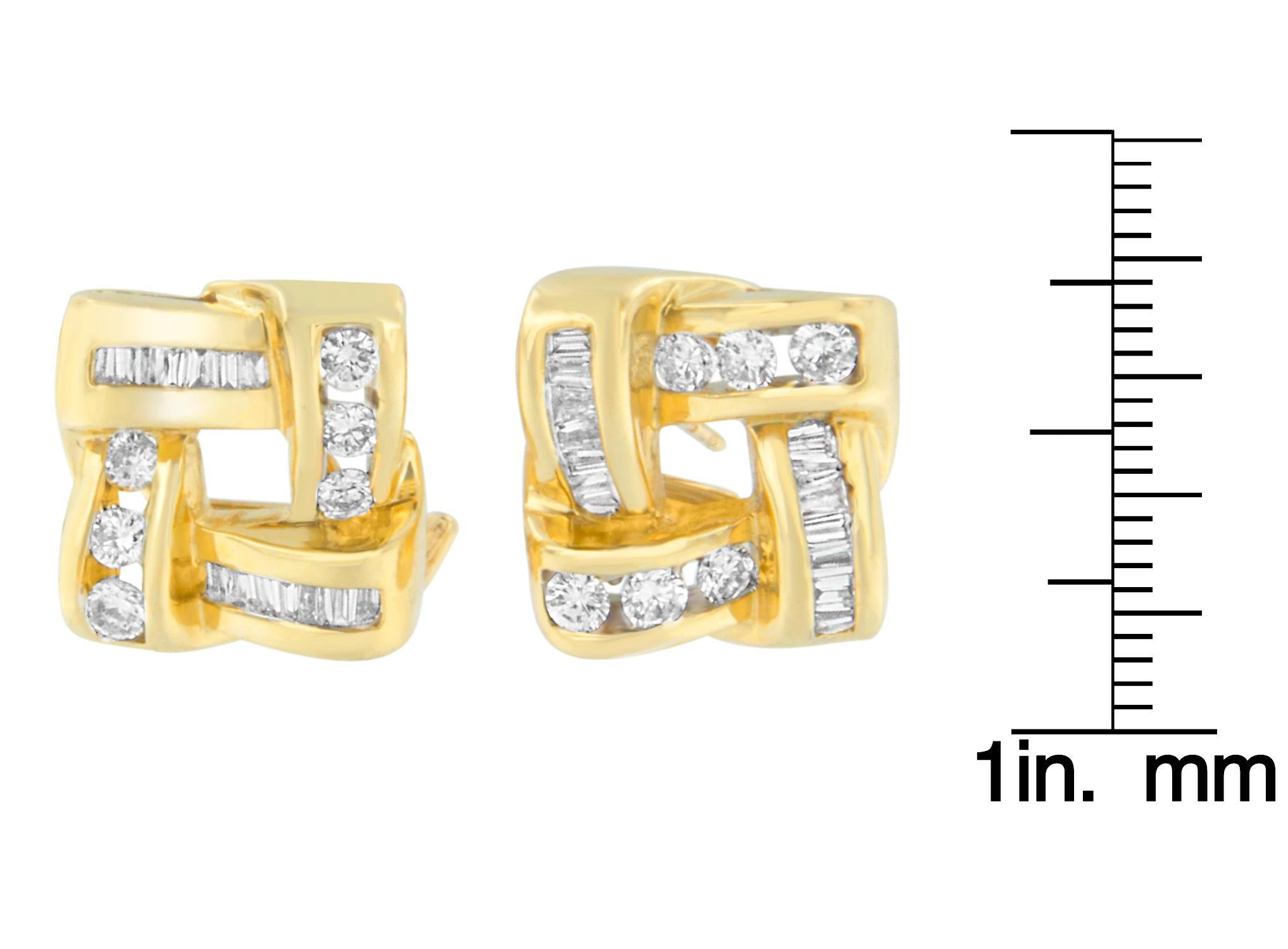 Taille ronde Or jaune 14 carats 1 3/4 carat. Boucles d'oreilles en diamants ronds et baguettes TDW