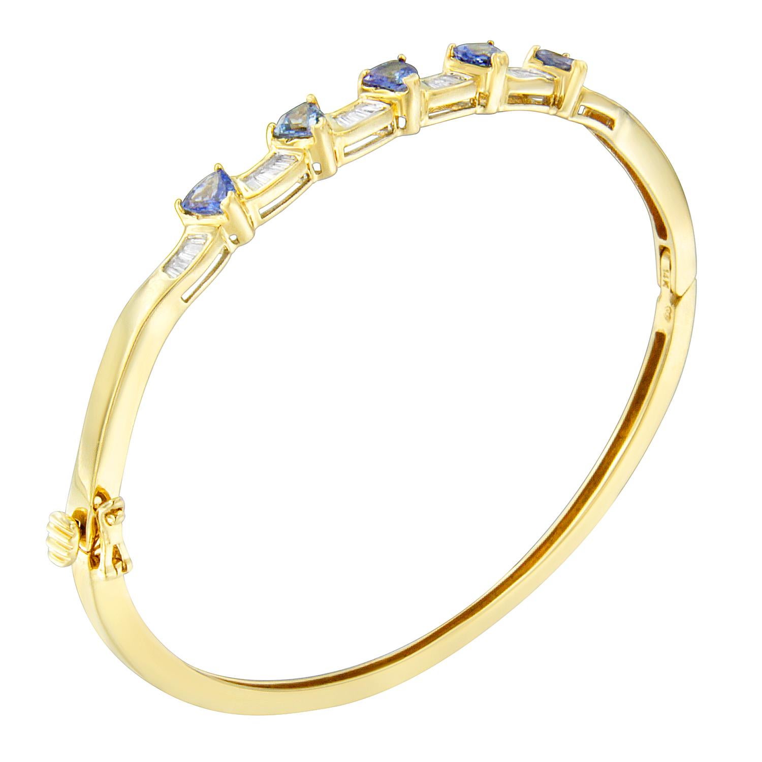 Contemporary 14k Yellow Gold 1/3 Carat Baguette-Cut Diamond and Tanzanite Bangle For Sale
