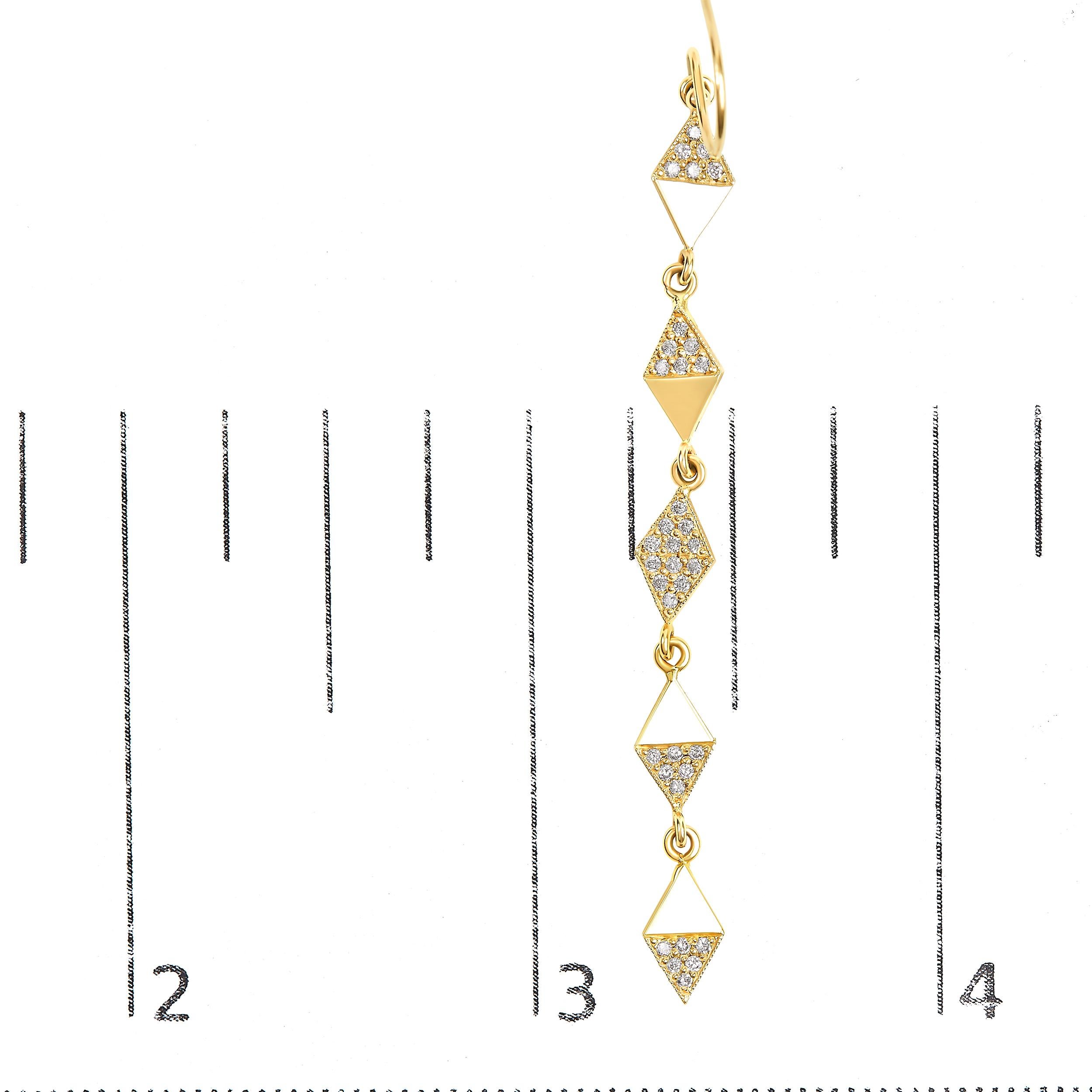 14K Yellow Gold 1/3 Carat Diamond Studded Kite Drop and Dangle Earrings In New Condition For Sale In New York, NY
