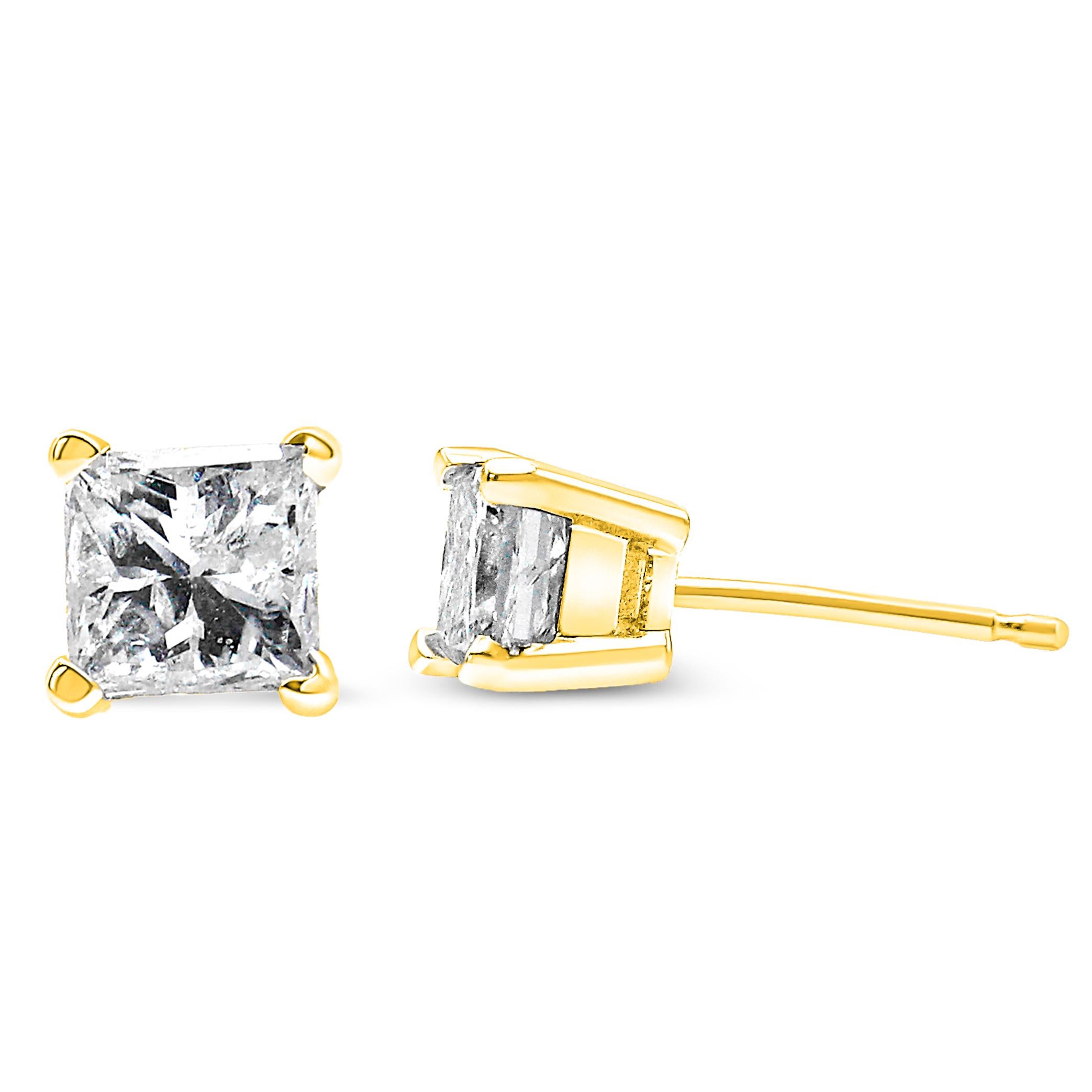 Contemporary 14K Yellow Gold 1/3 Carat Square Diamond Classic Solitaire Stud Earrings For Sale