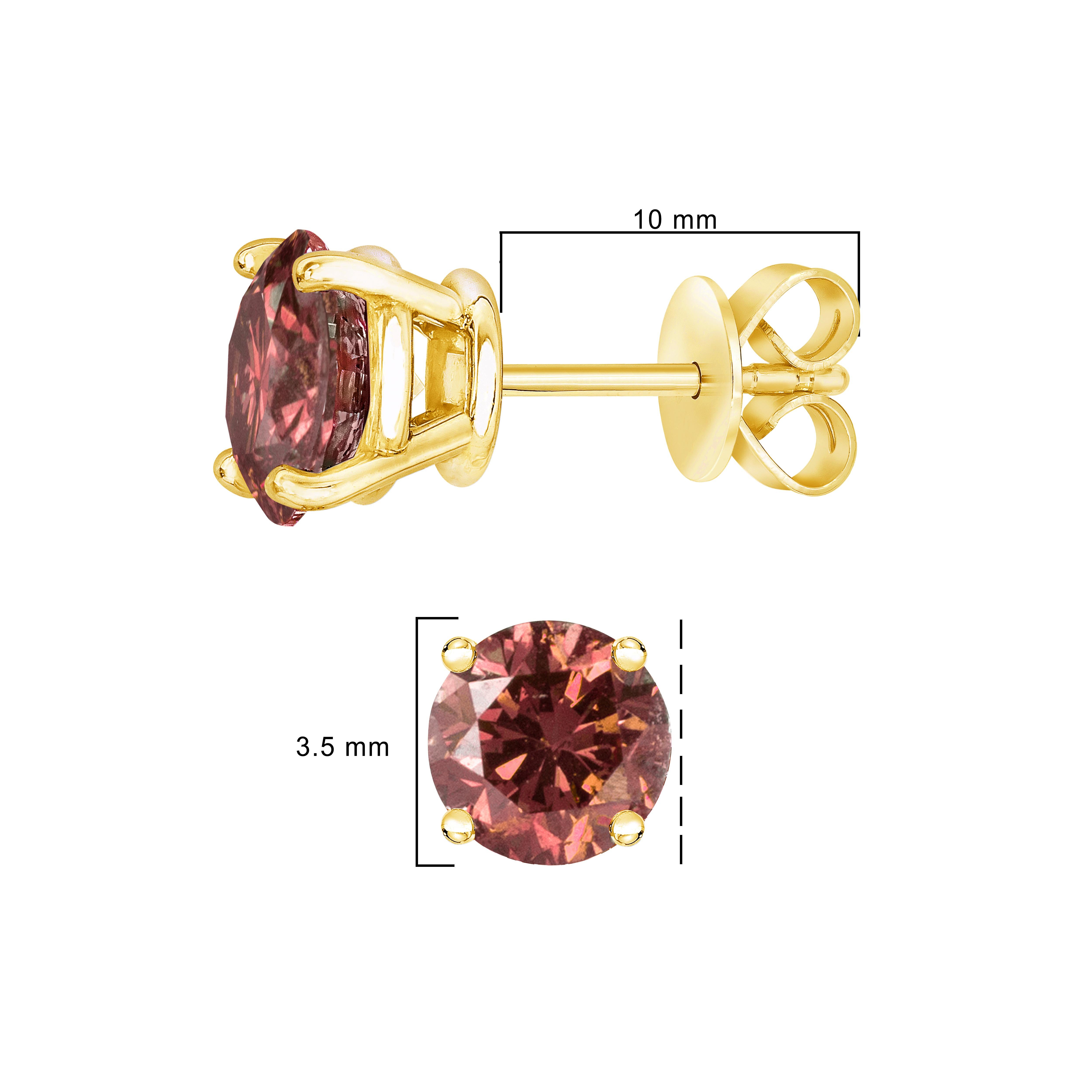 14K Yellow Gold 1/3 Cttw Round Brilliant-Cut Pink Diamond Solitaire Stud Earring In New Condition For Sale In New York, NY