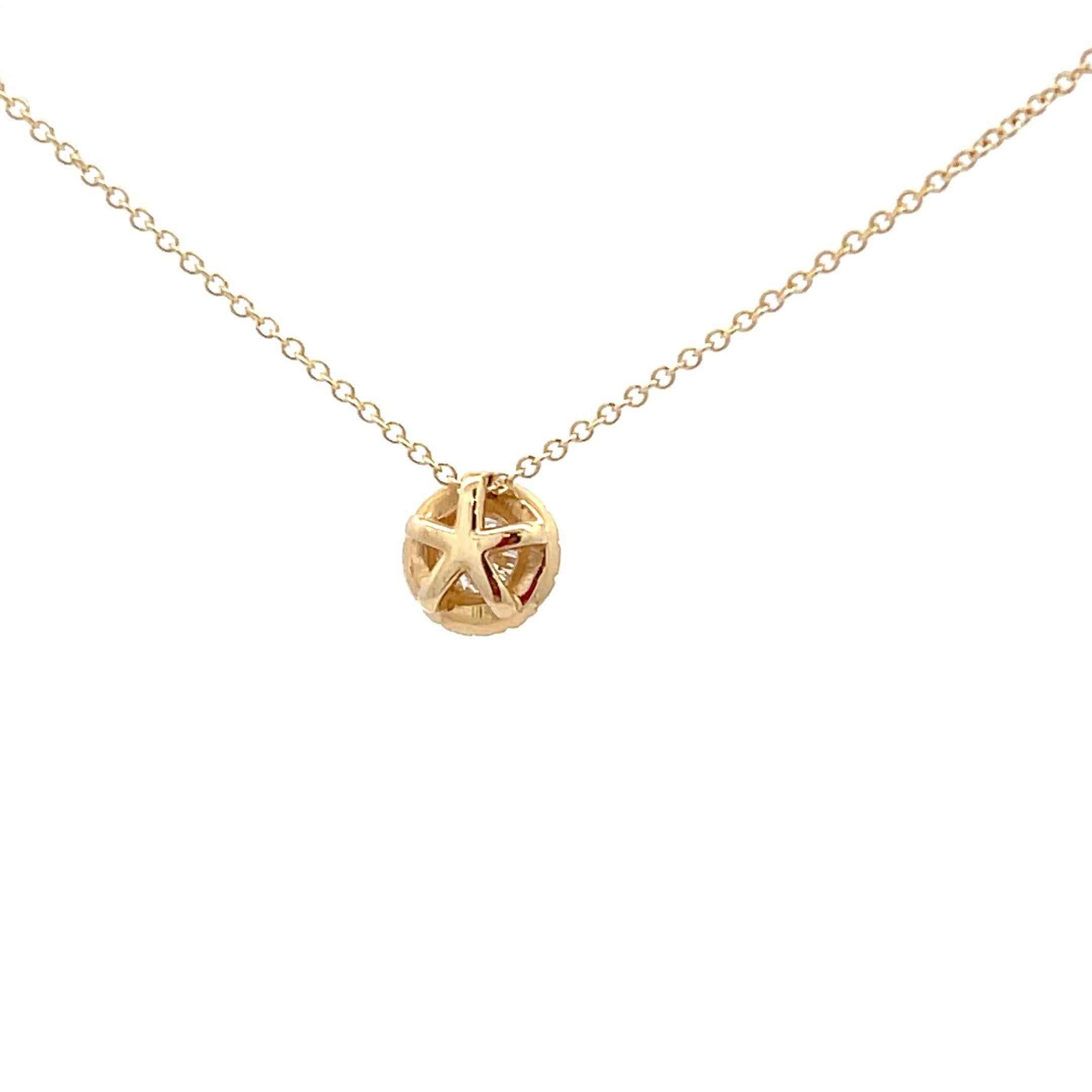 Introducing our exquisite 14K Yellow Gold 0.30ctw Diamond Framed Pendant, a captivating piece that effortlessly blends sophistication with timeless beauty. Crafted with meticulous attention to detail, this pendant is sure to become an alluring