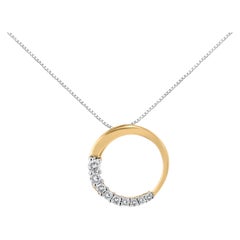 Collier pendentif en or jaune 14 carats avec cercle ajouré et diamants gradués de 1/4 carat