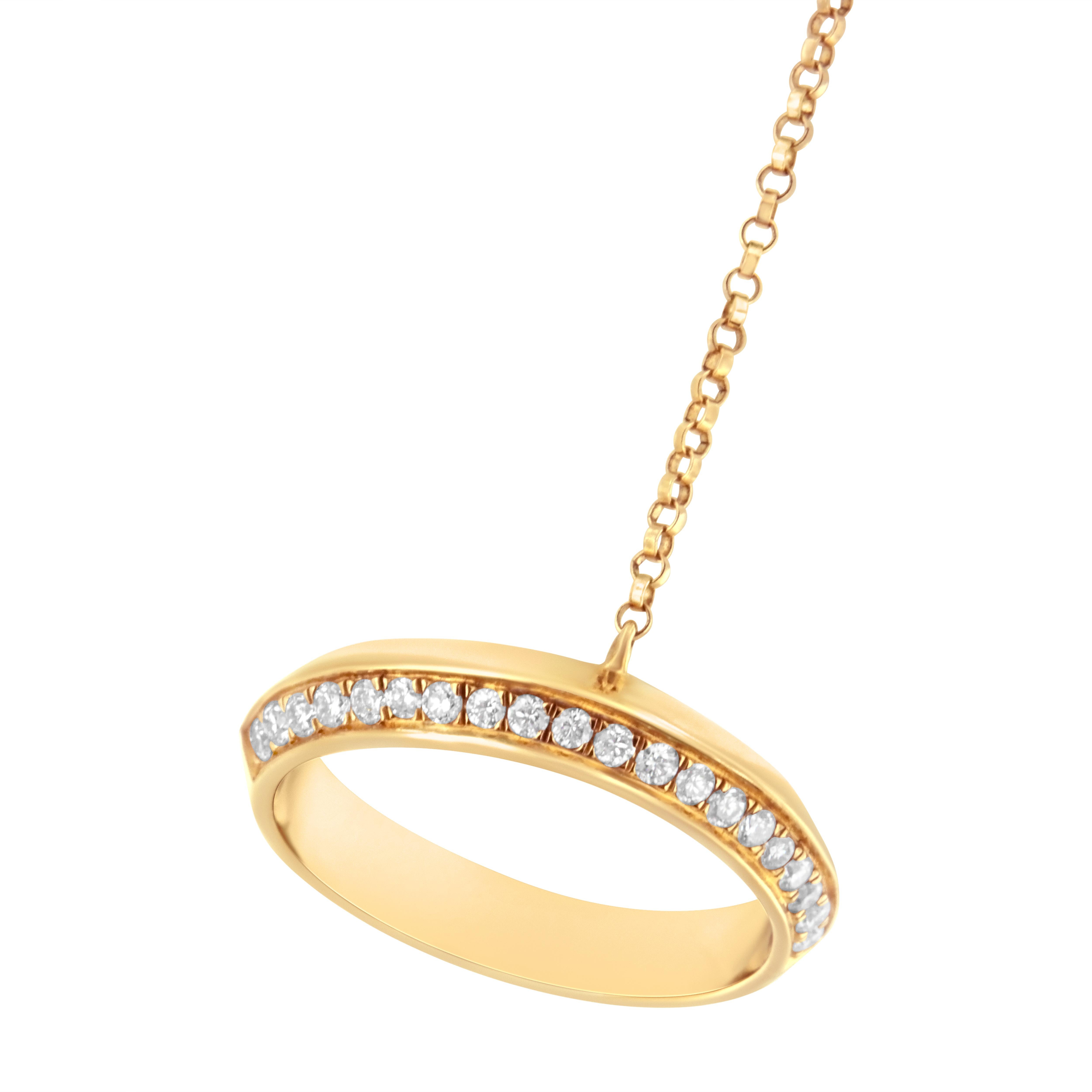 Drapez votre poignet du charme luxuriant de la chaîne à main en or jaune 14 carats qui marie la beauté fantaisiste d'un bracelet à l'élégance intemporelle d'une bague en diamant. Cette pièce sophistiquée est reliée de manière complexe par une chaîne