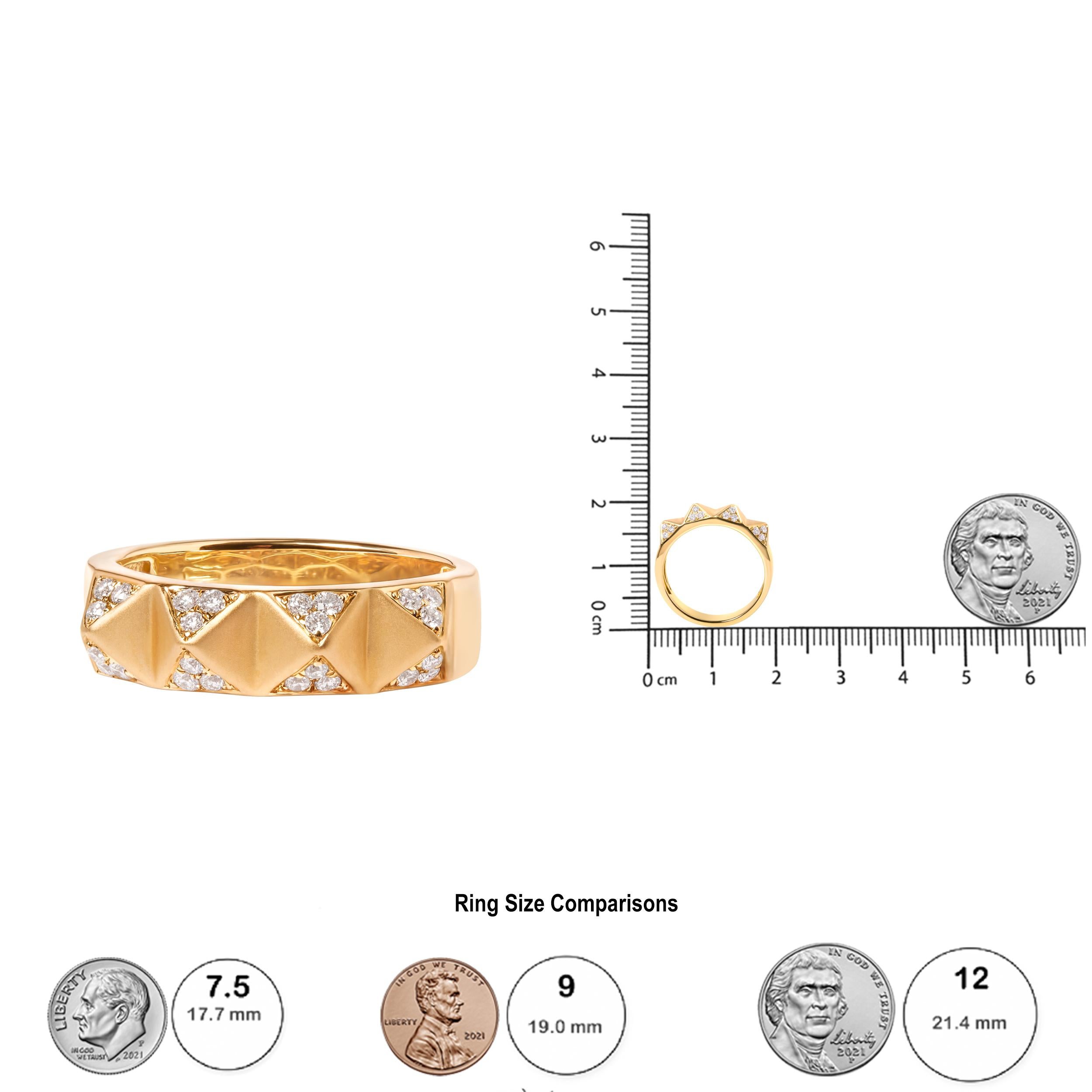 Round Cut 14K Yellow Gold 1/4 Cttw White Diamond Pyramid Band Ring For Sale