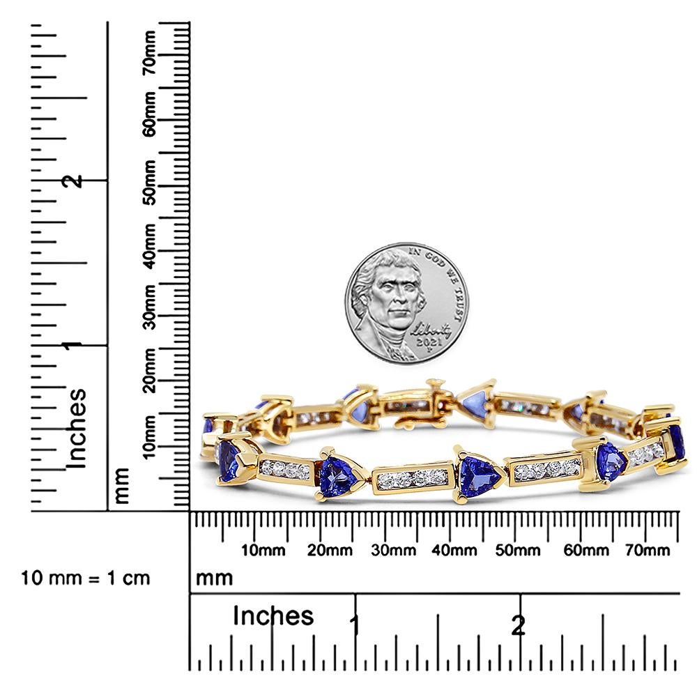 14K Yellow Gold 1 5/8 Cttw Diamond and Trillion Blue Tanzanite Link Bracelet In New Condition For Sale In New York, NY