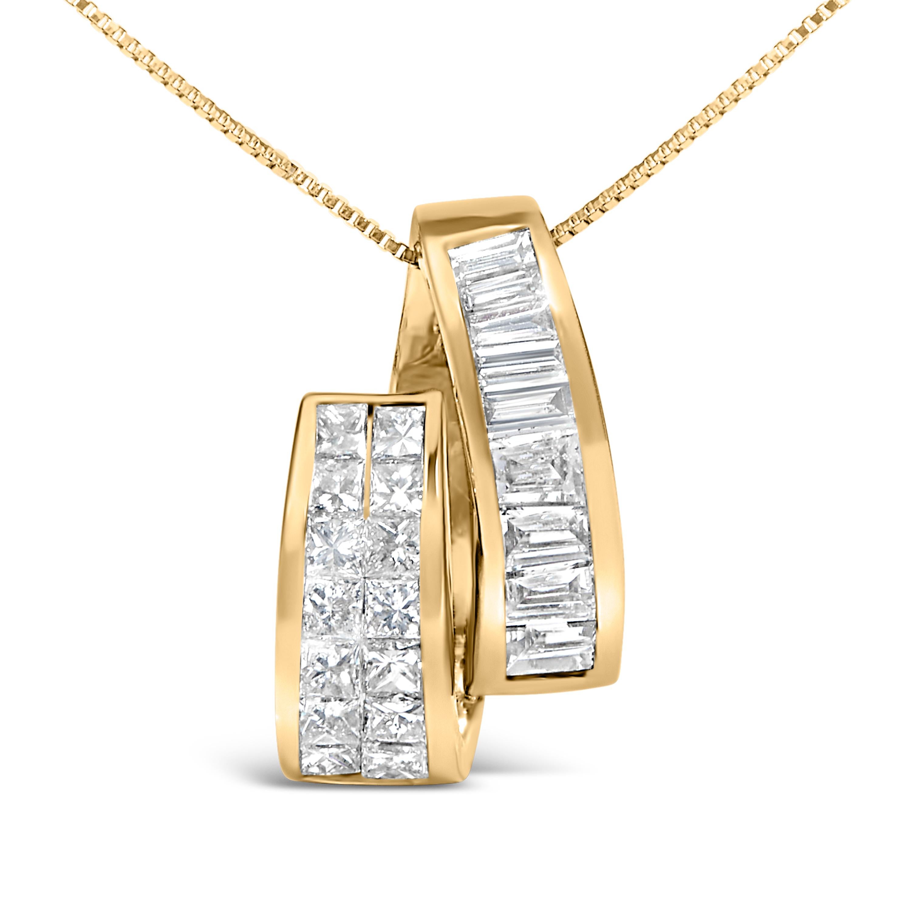Drapez l'élégance autour de votre cou avec cet exquis collier pendentif en or jaune 14 carats, où le luxe rencontre un chef-d'œuvre de design. Cette pièce ornée présente un pendentif à deux barres orné de 1 5/8 carats de diamants naturels, combinant