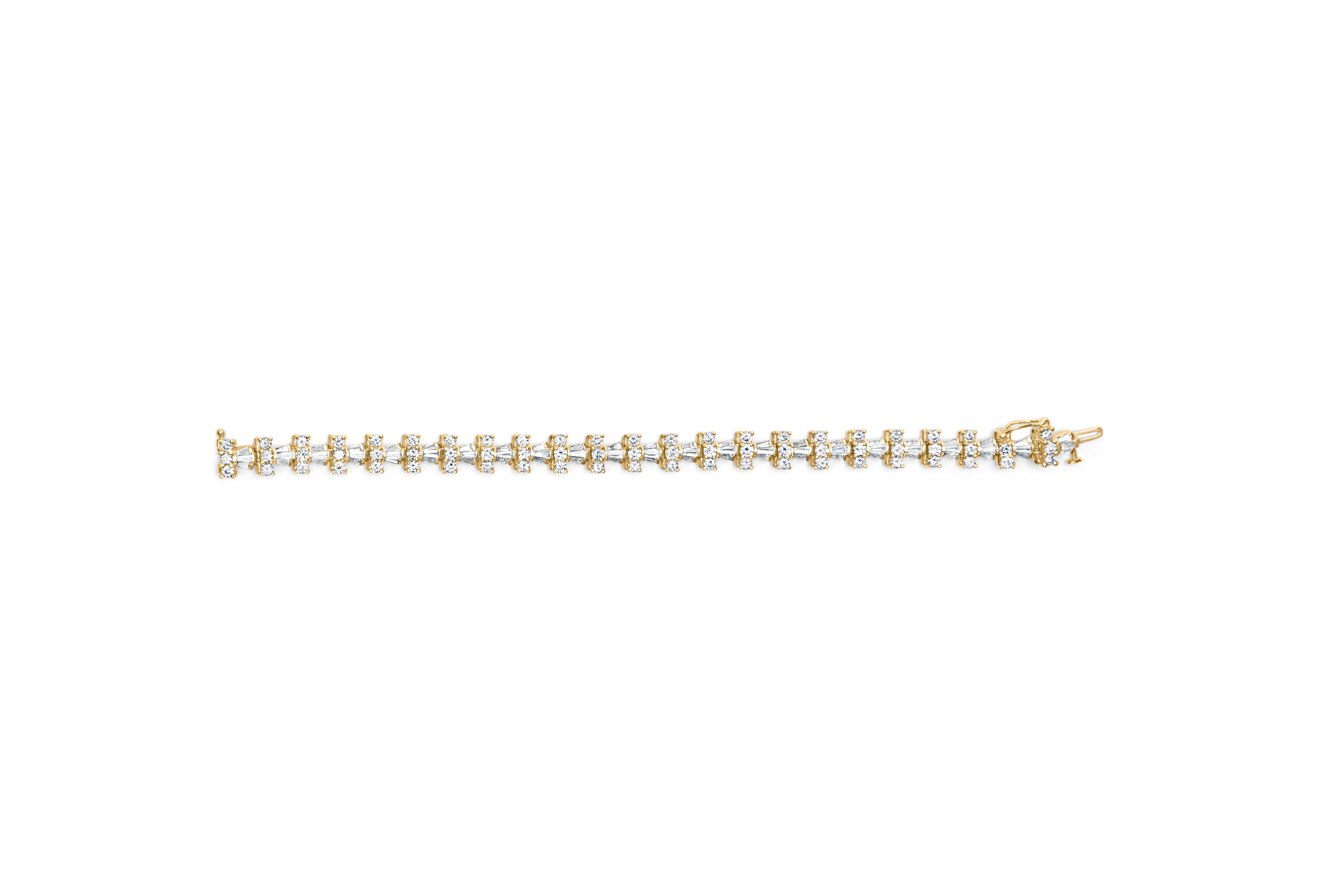Retro 14K Yellow Gold 10 1/2 Cttw Diamond Tapered Baguette Sunburst Link Bracelet For Sale