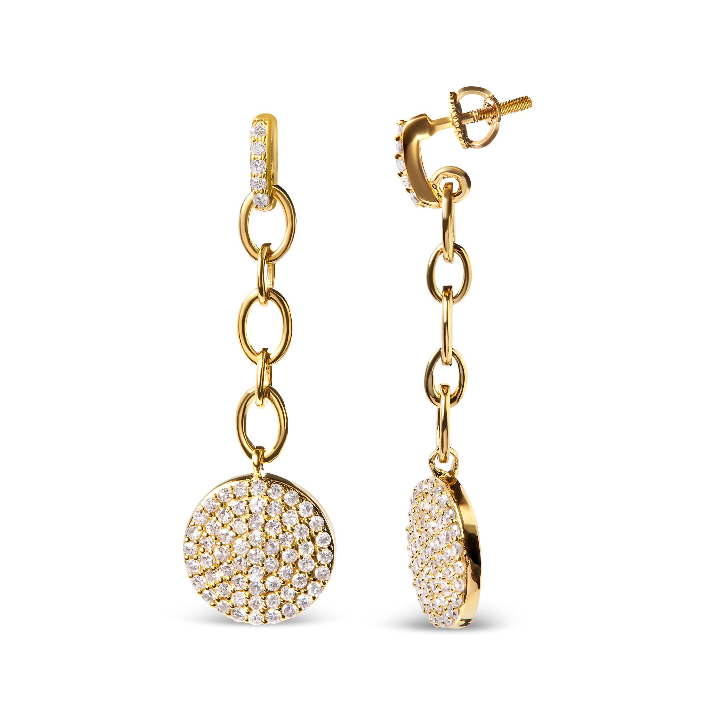 Moderno Orecchini a catena con diamanti a grappolo in oro giallo 14K da 1,0 Cttw in vendita