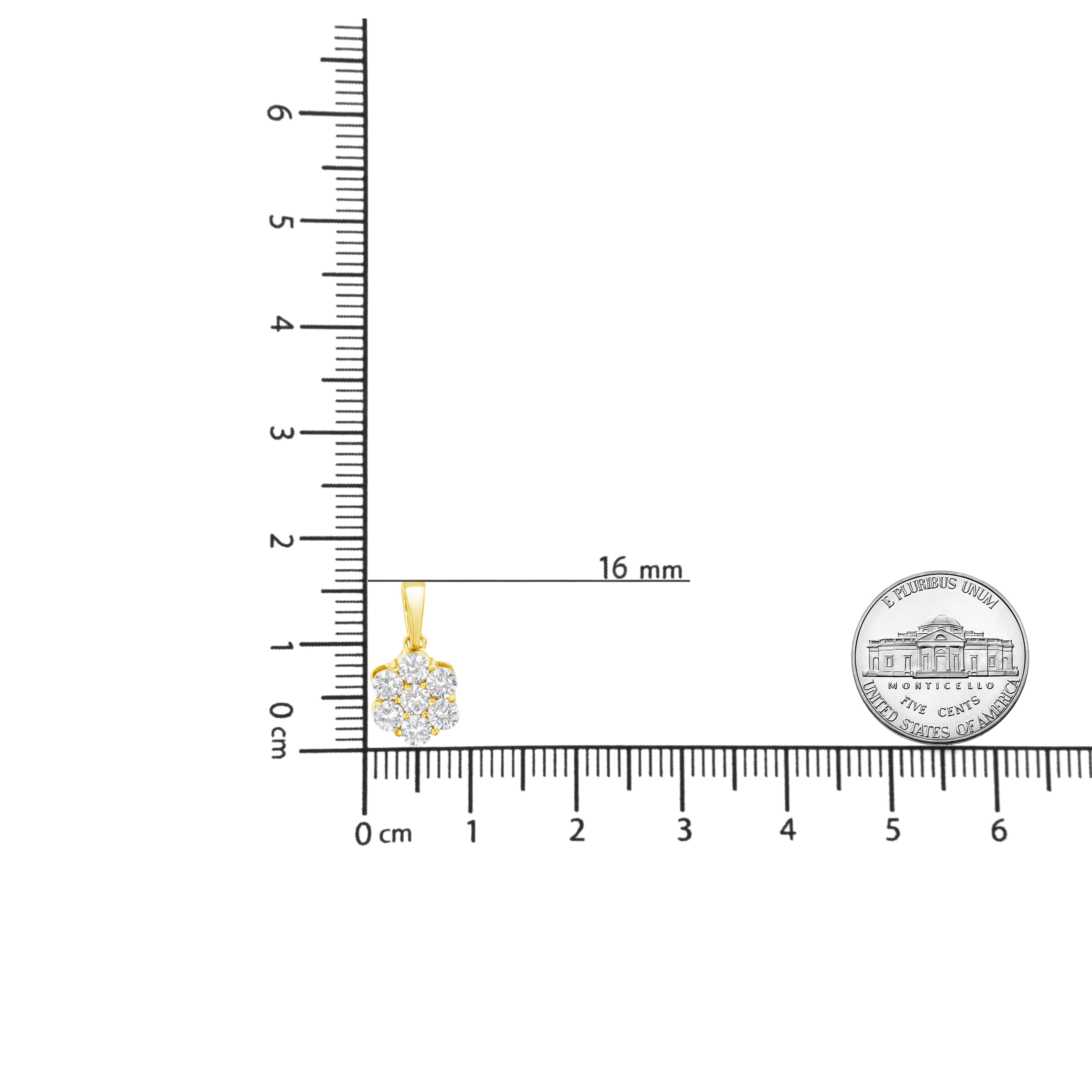 Collana con ciondolo a grappolo floreale in oro giallo 14K con diamante da 1,00 carati e 7 pietre In condizioni Nuovo in vendita a New York, NY