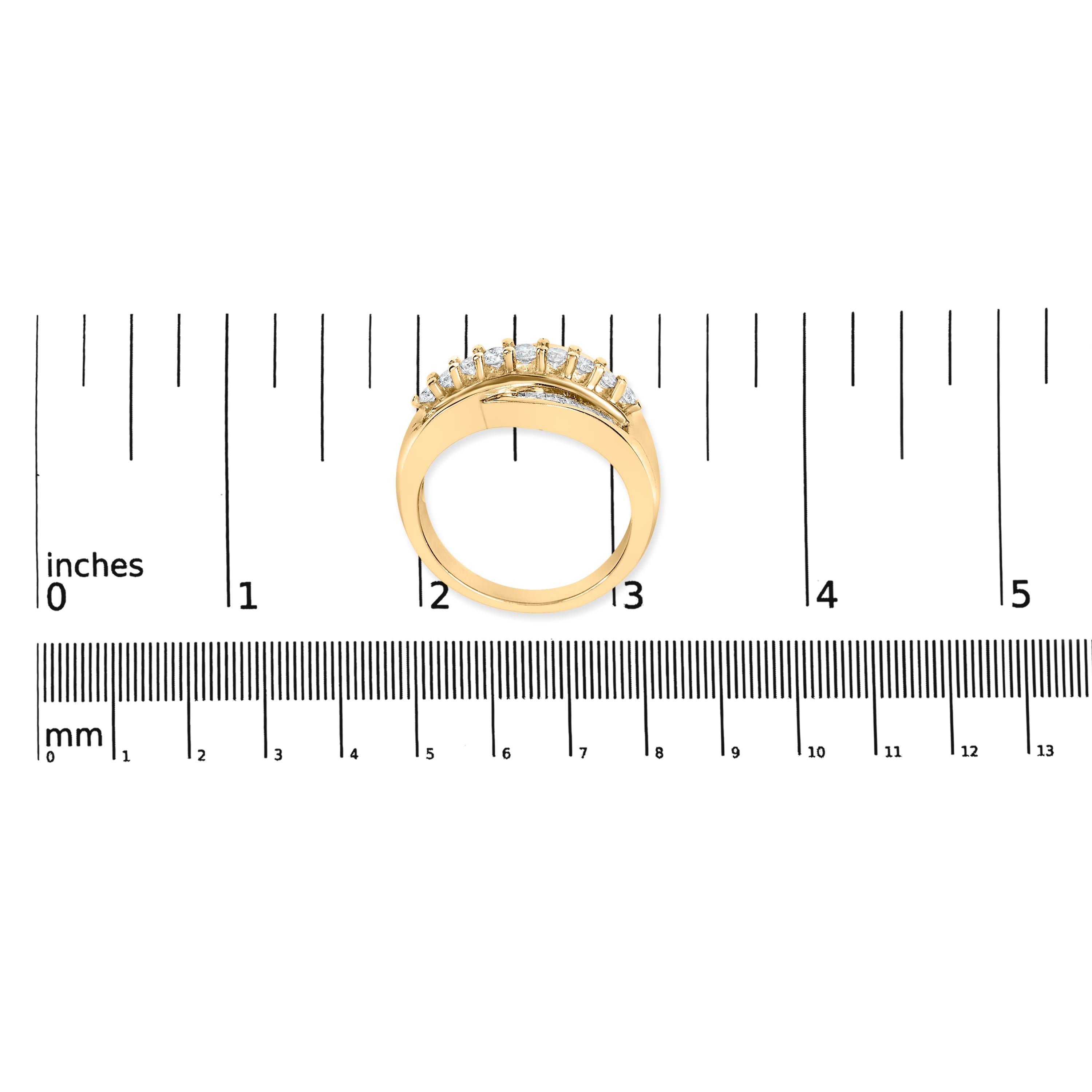 Round Cut 14K Yellow Gold 1.00 Cttw Diamond Cocktall Cluster 5 Stone Ring For Sale