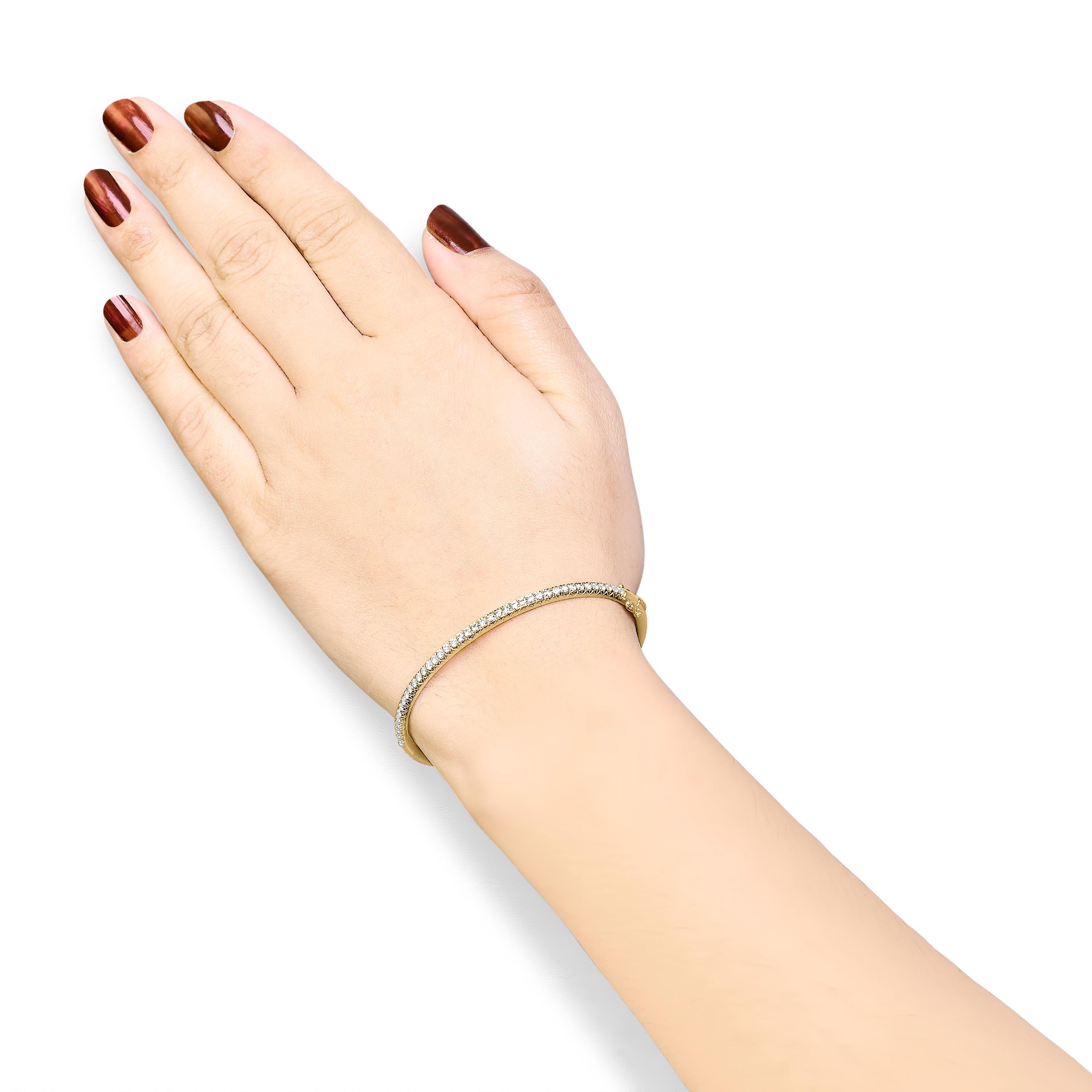 Bracciale con diamanti a mezza eternità in oro giallo 14K da 1,00 cttw In condizioni Nuovo in vendita a New York, NY