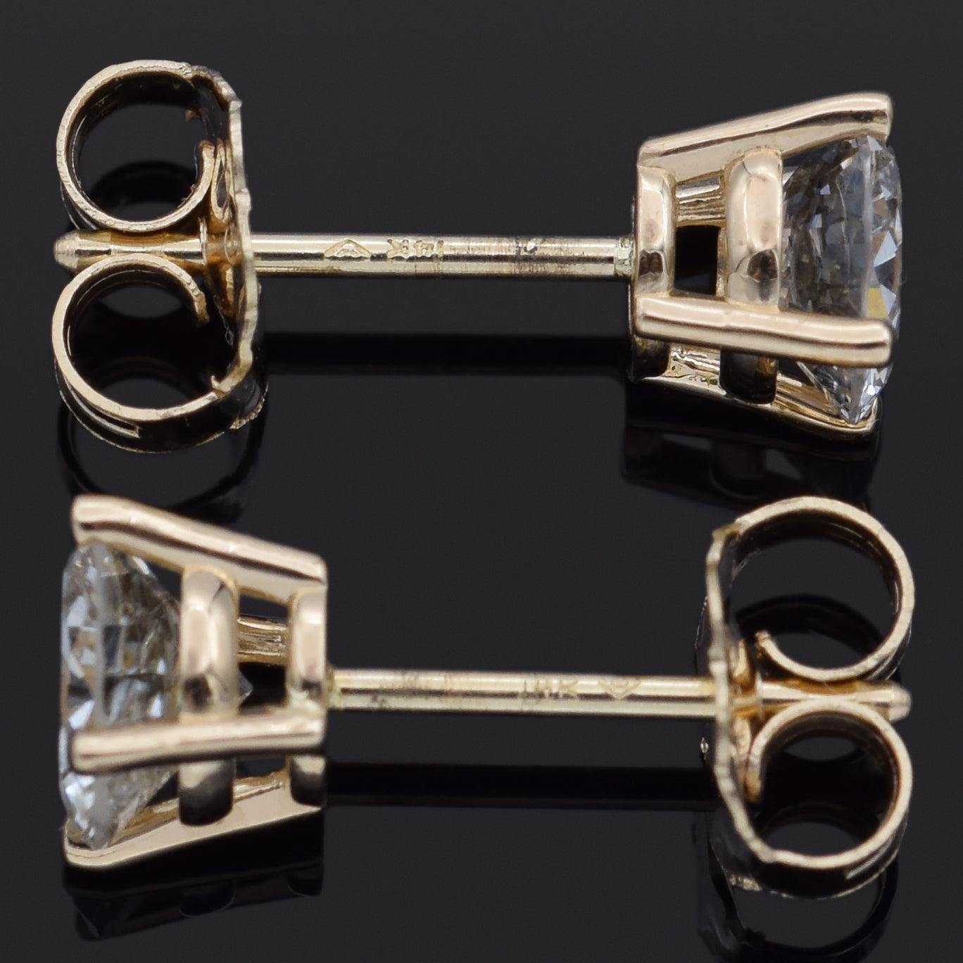 Weight: 1.0 Grams
Stone: 1.00 TCW J I Natural Diamonds
Measurements: 5.1 mm
Hallmark: 14K

Item #: BR-1026-080823-15