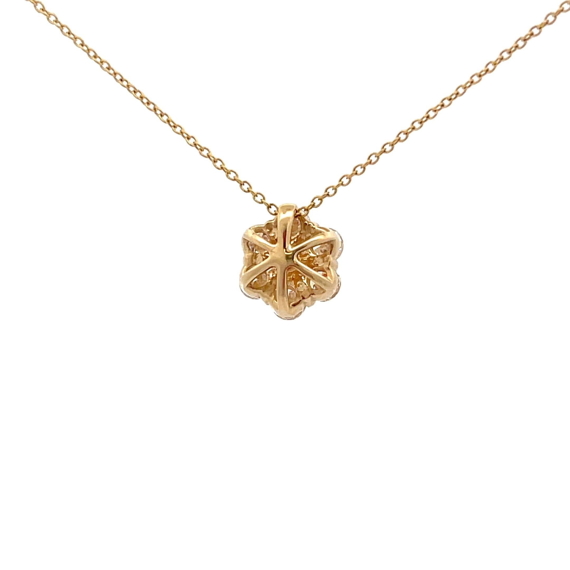 Round Cut 14K Yellow Gold 1.00ctw Diamond Flower Cluster Pendant For Sale