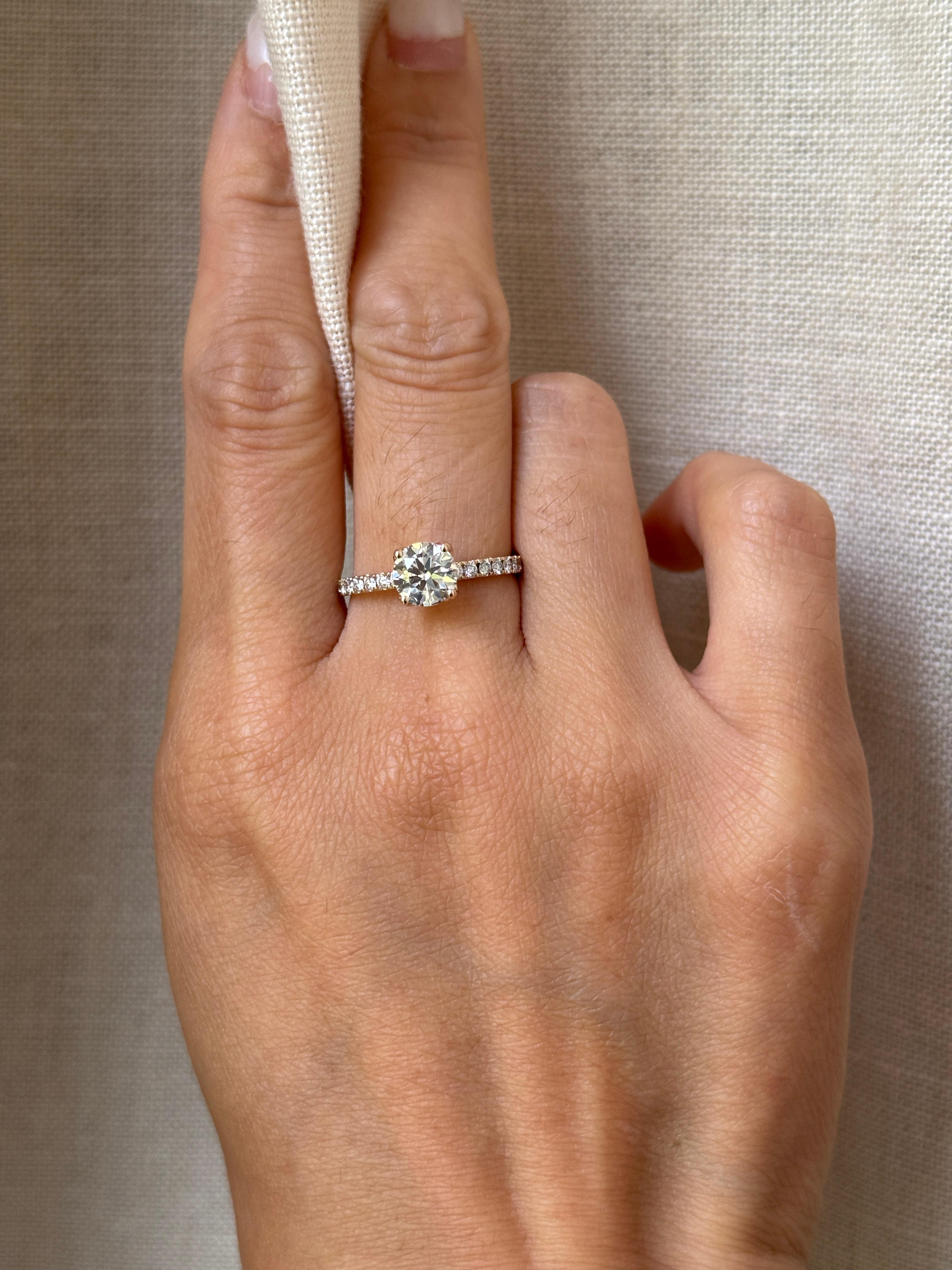 Anello di fidanzamento in oro giallo 14K con diamante da 1,02 carati in vendita 3