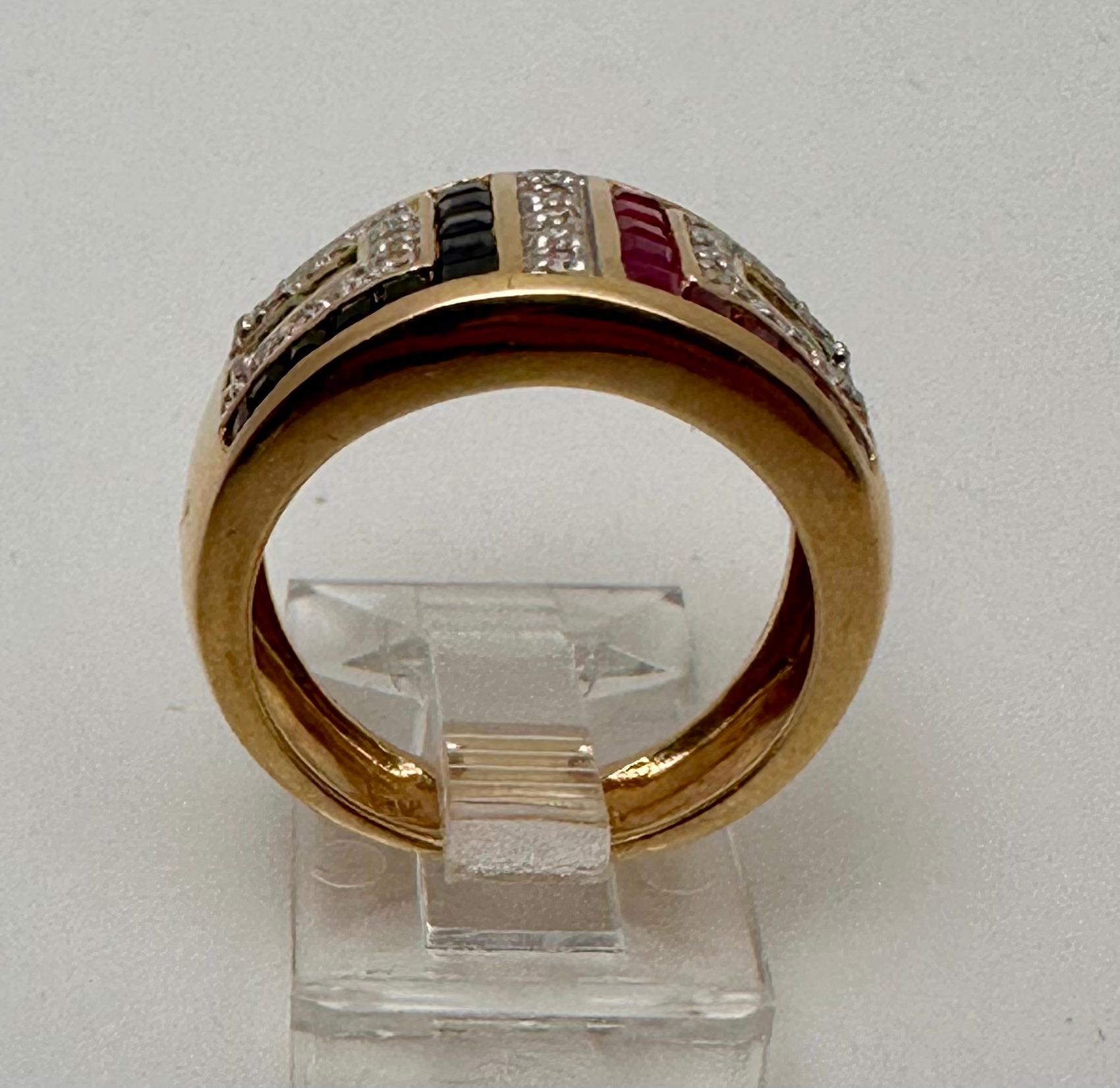 14k Yellow Gold 10.5 mm Wide Ruby Sapphire Diamond Emerald Ring Size 10 In New Condition For Sale In Las Vegas, NV