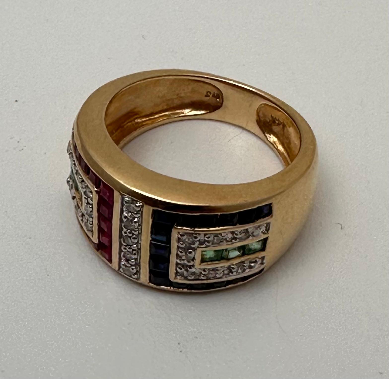 14k Gelbgold 10,5 mm breiter Rubin Saphir Diamant Smaragd Ring Größe 10 im Angebot 2