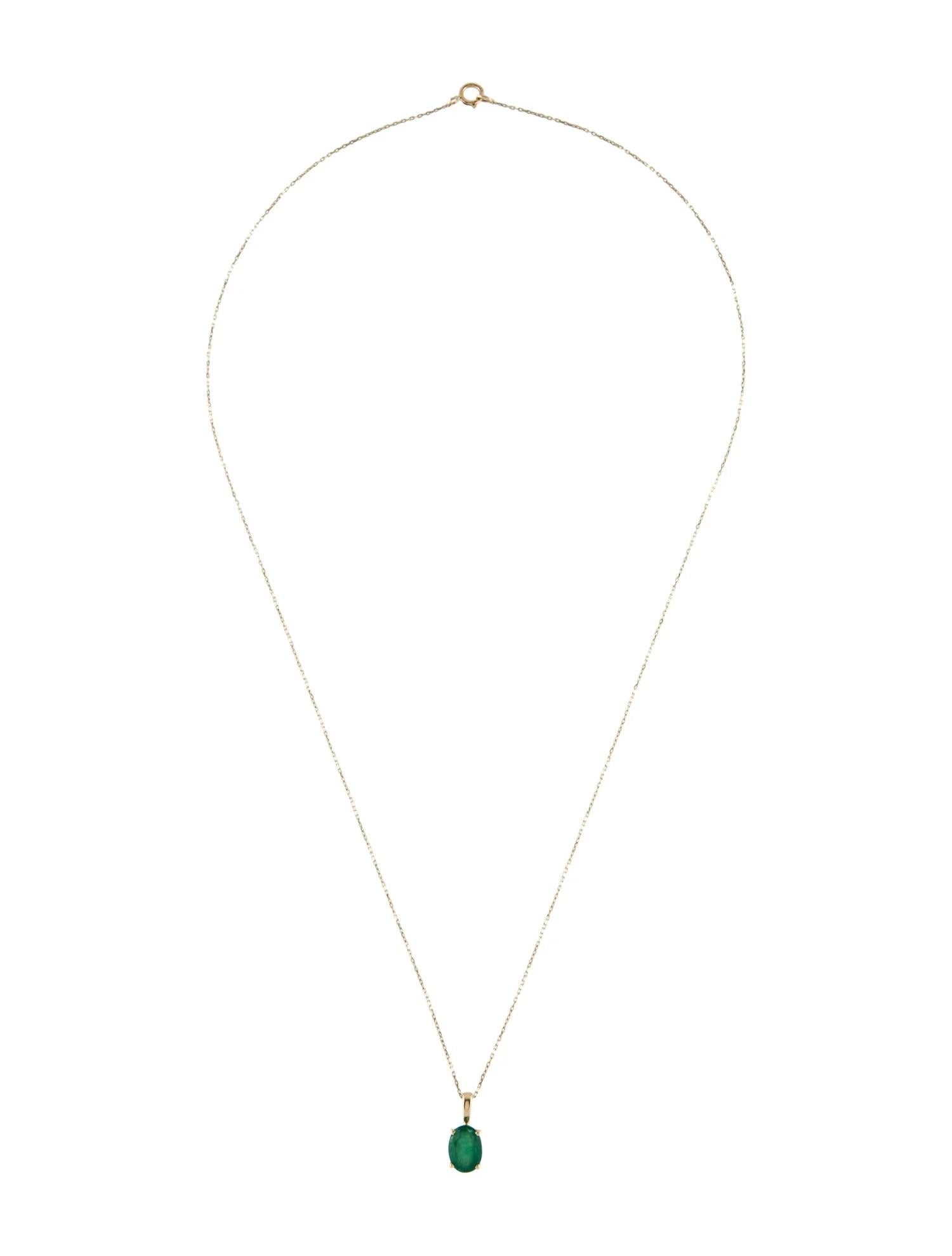 Artiste Collier pendentif émeraude ovale 1,05 carat en or jaune 14 carats, chaîne de 18 pouces en vente
