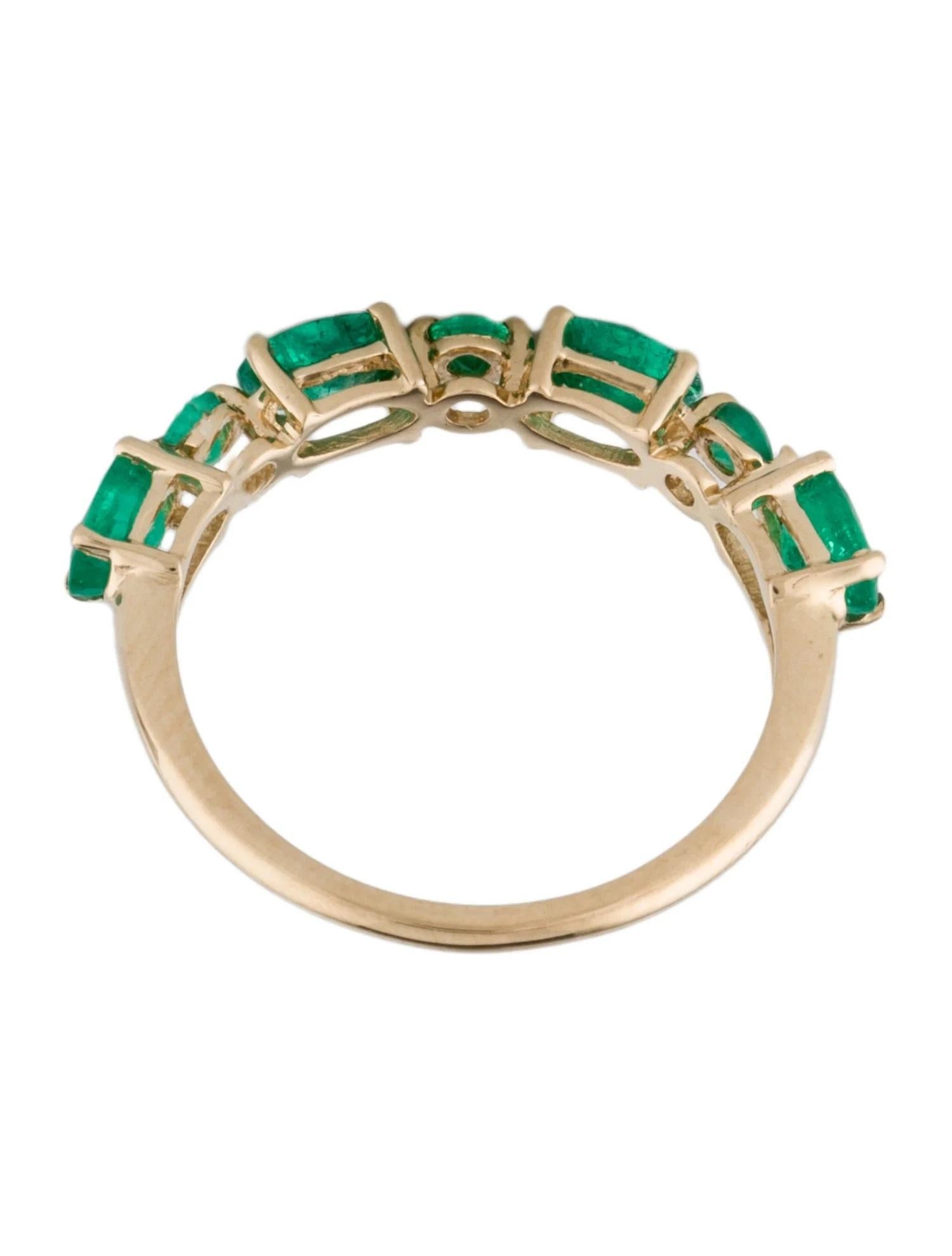 14K Yellow Gold 1.05ctw Emerald Half Eternity Band, Size 6.75 In New Condition For Sale In Holtsville, NY