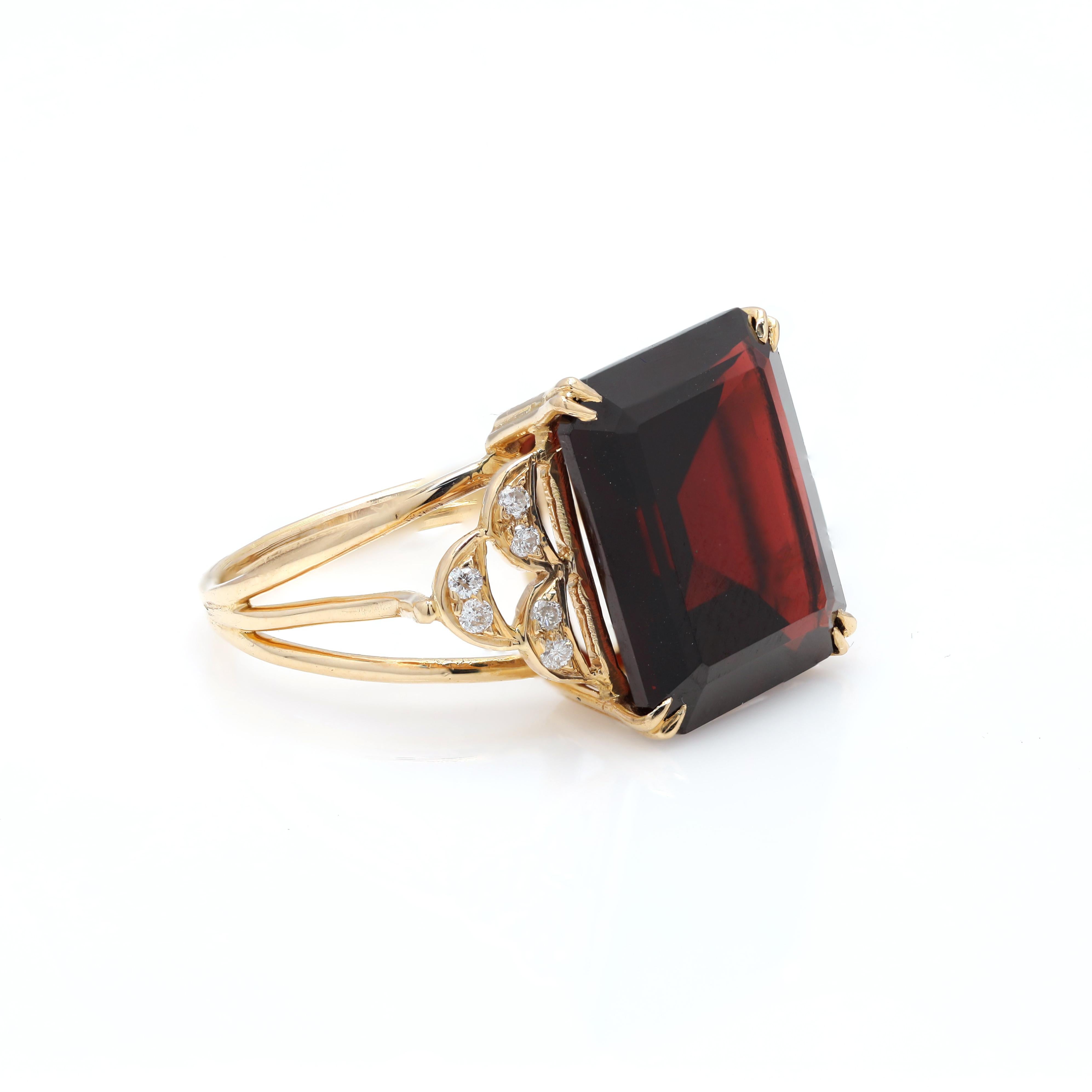 For Sale:  14k Solid Yellow Gold 10.7 Carat Deep Red Garnet Gemstone Ring with Diamonds 2